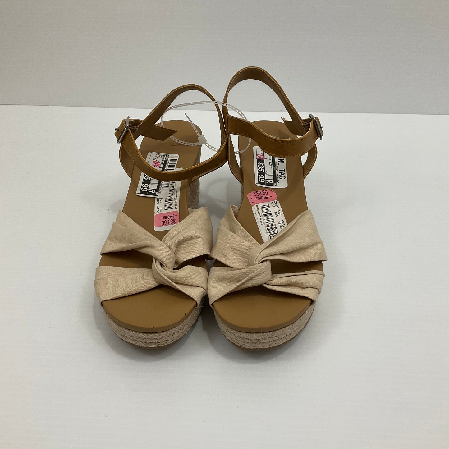 Shoes Heels Block By Ugg  Size: 11