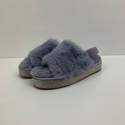Slippers By Clothes Mentor  Size: 10