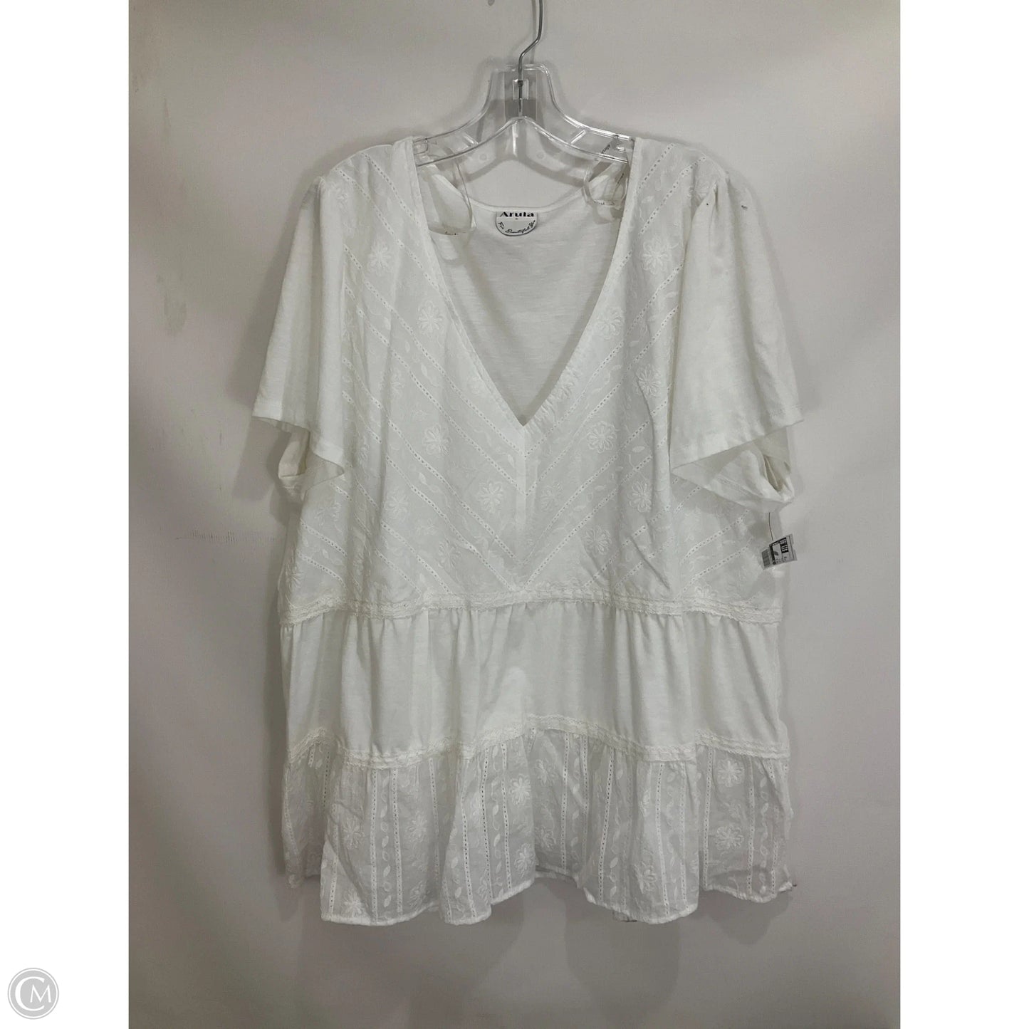 Top Short Sleeve By Cmc In White, Size: 2x