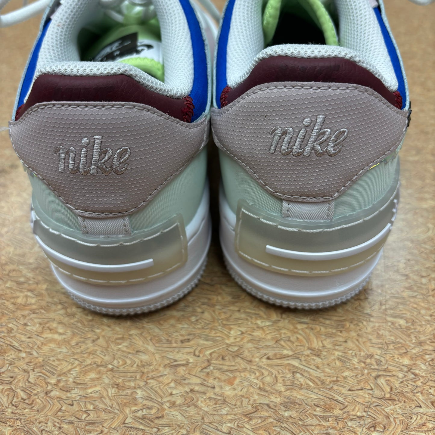 SHOES ATHLETIC by NIKE In WHITE, Size: 9