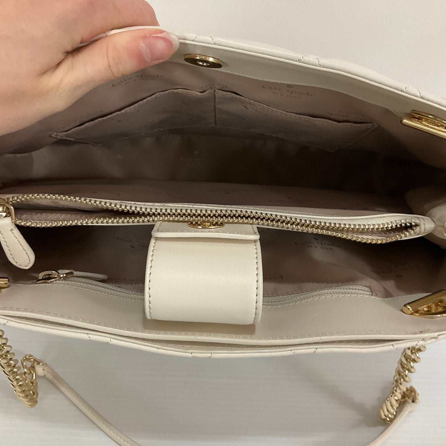 Handbag Designer By Kate Spade In Cream, Size:Medium