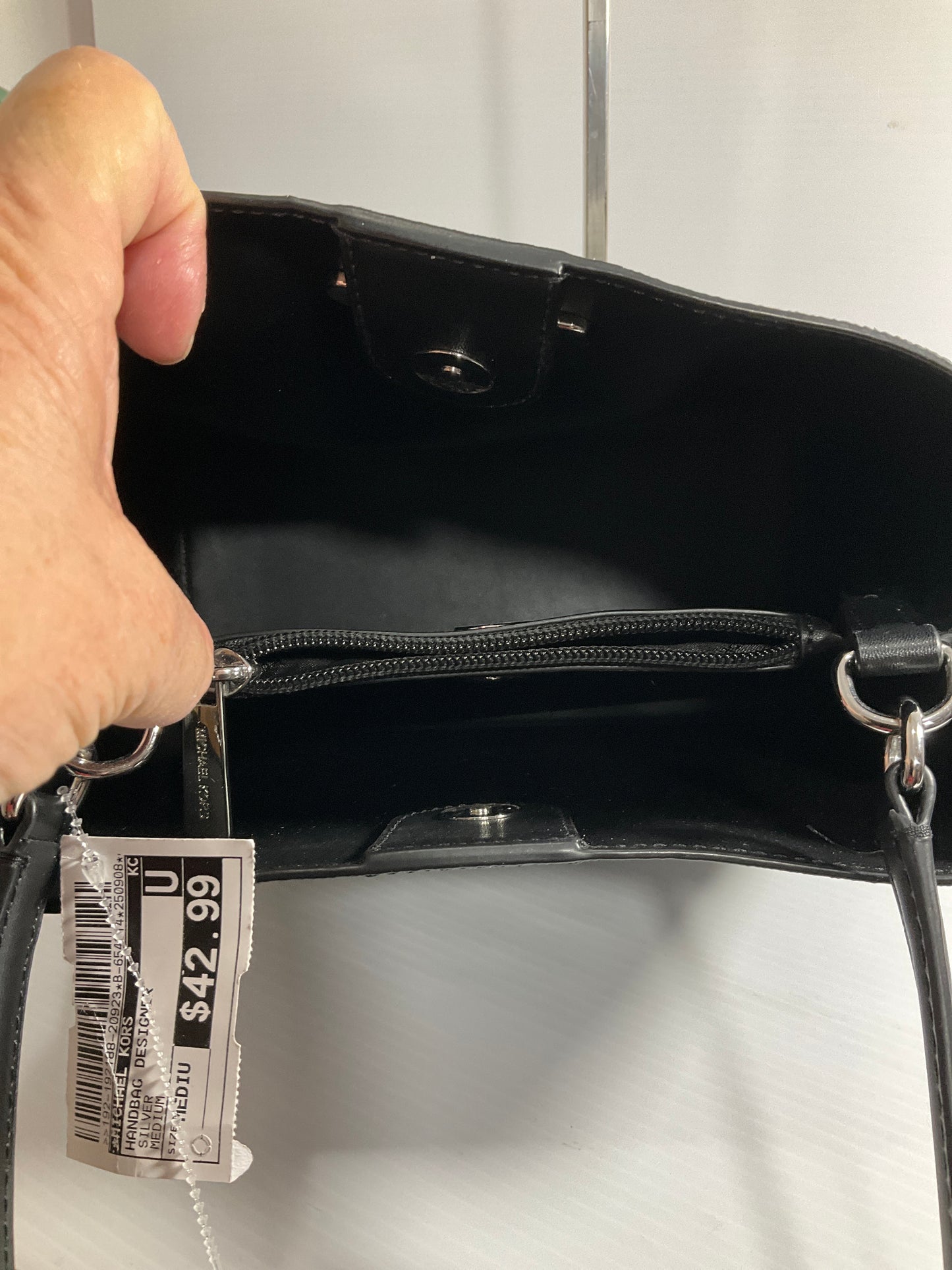 Handbag Designer By Michael Kors In Silver, Size:Medium