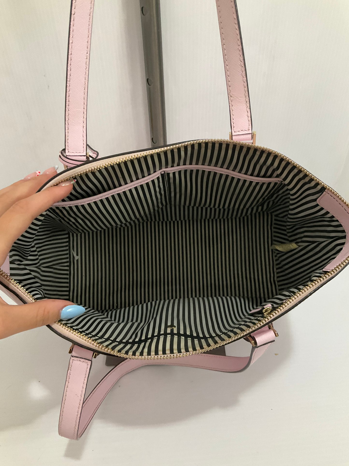 Handbag Designer By Kate Spade In Pink, Size:Medium