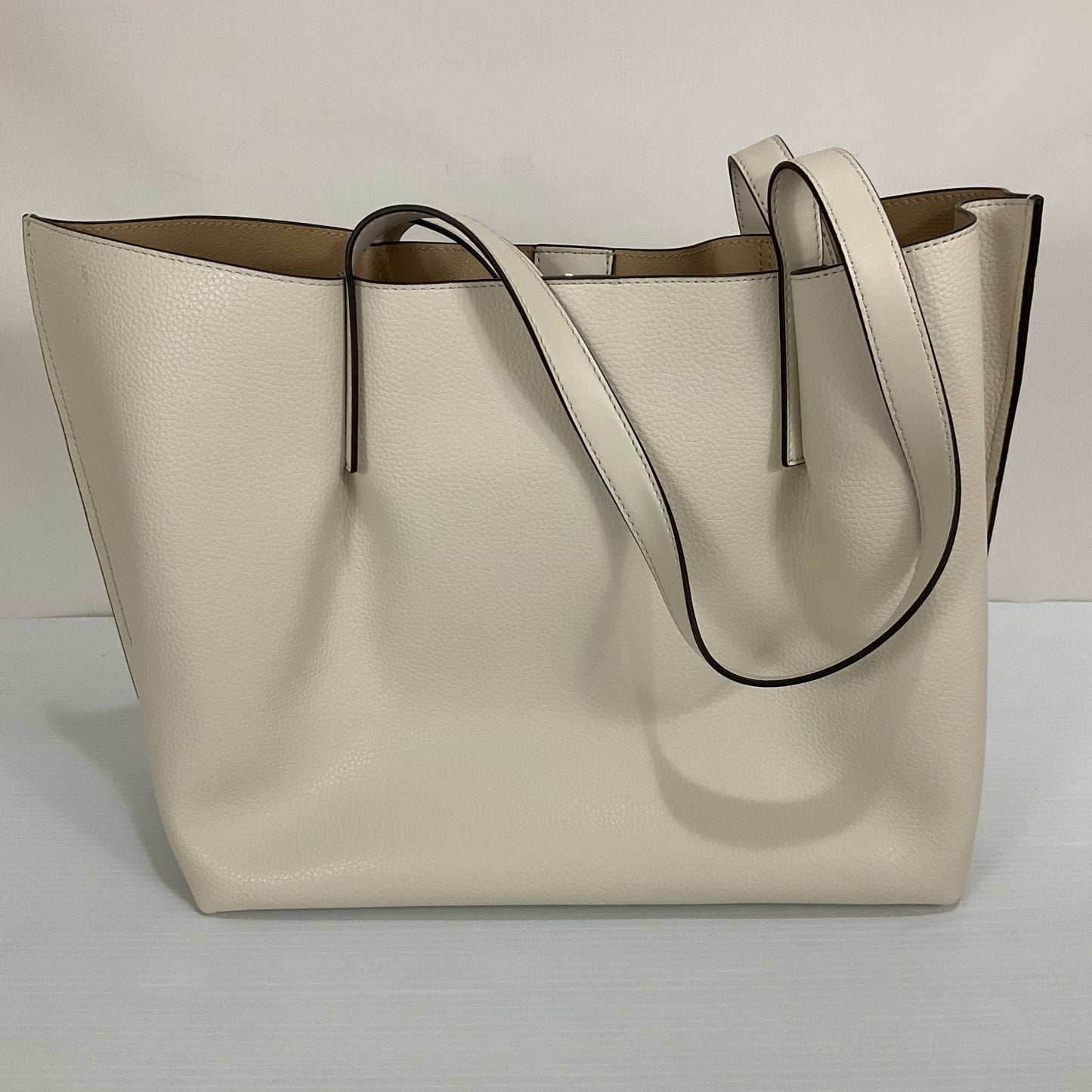 Handbag Designer By Michael Kors In Cream, Size:Large