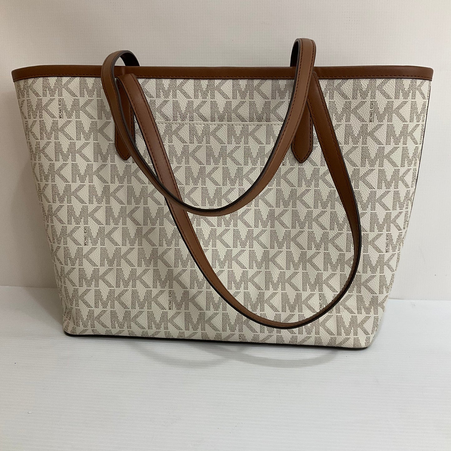 Handbag Designer By Michael Kors In Cream, Size:Large