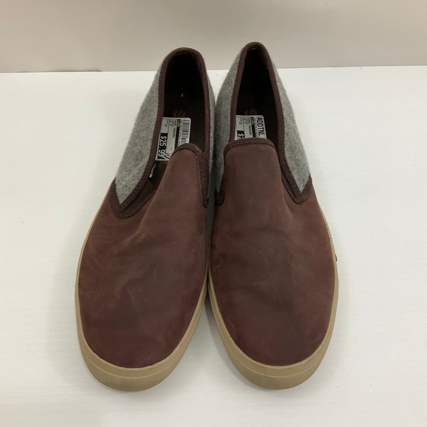 Shoes Sneakers By Sorel Size: 12