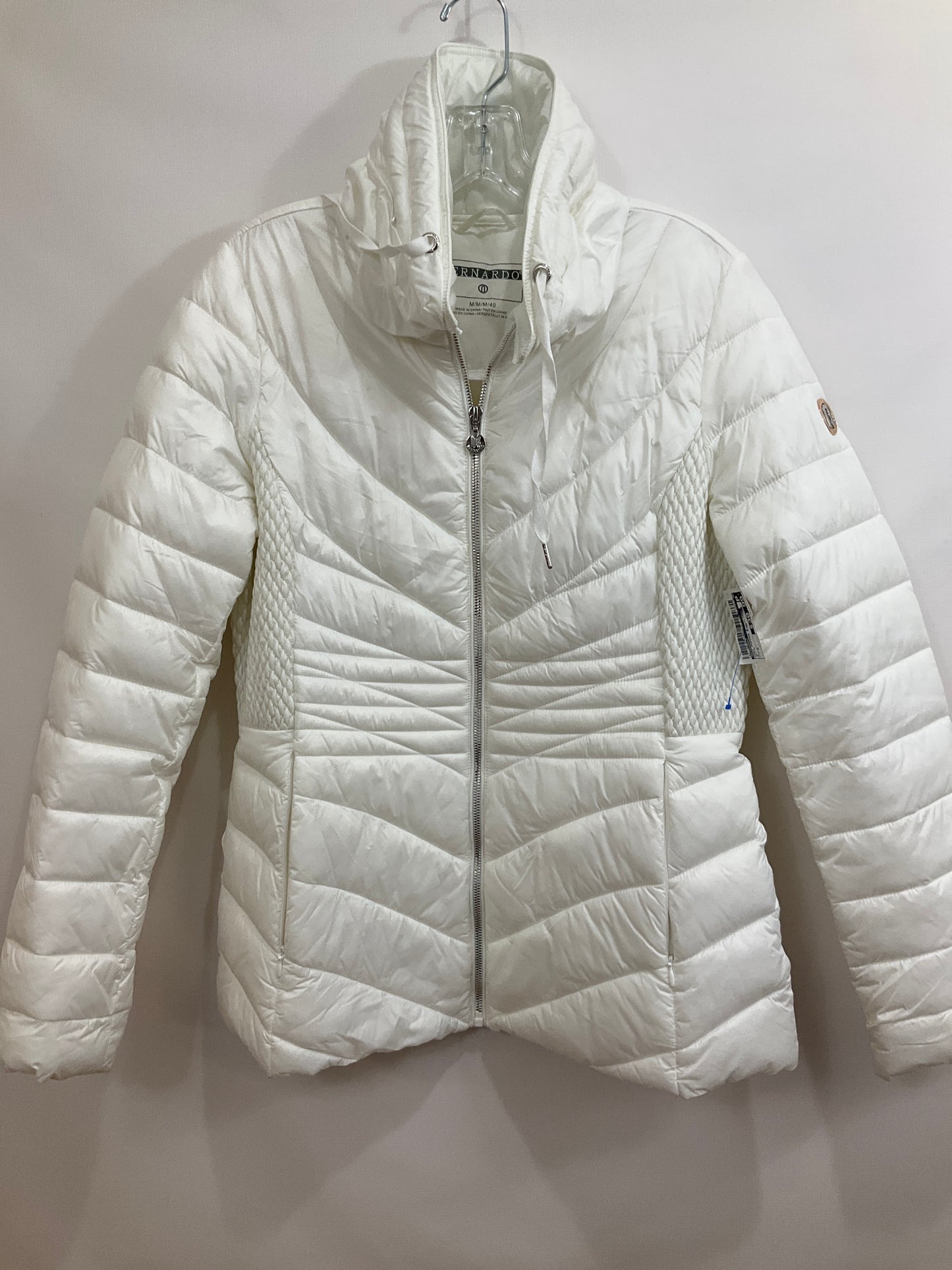 Coat Puffer & Quilted By Bernardo Size: M