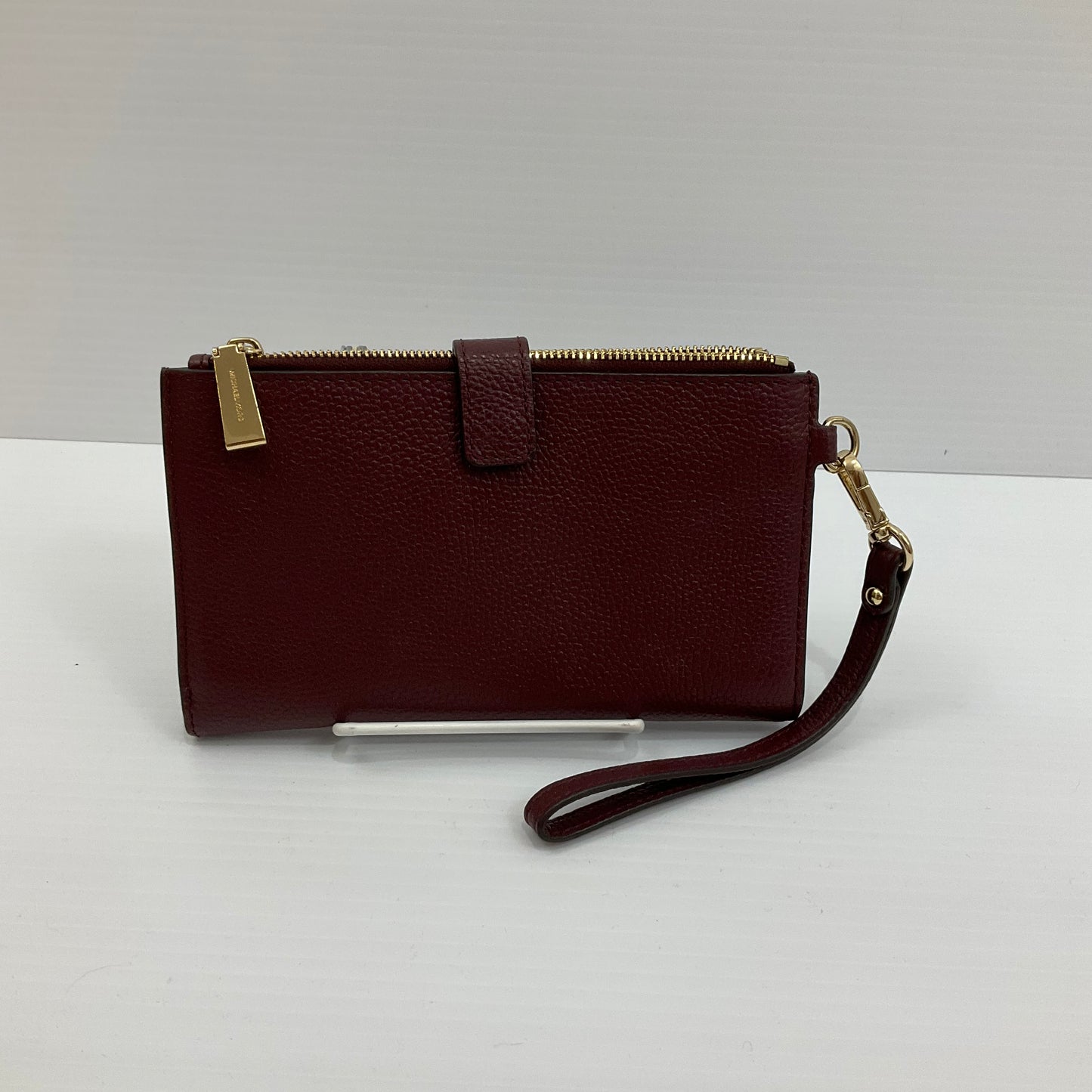Wallet Designer By Michael Kors Size: Medium