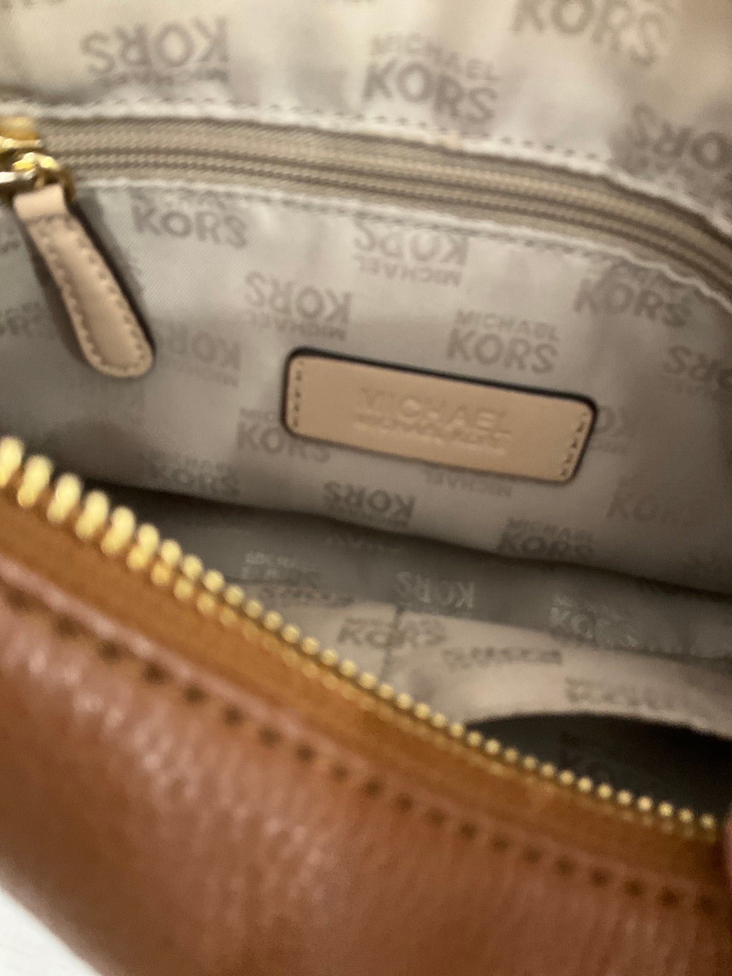 Handbag Designer By Michael Kors Size: Medium