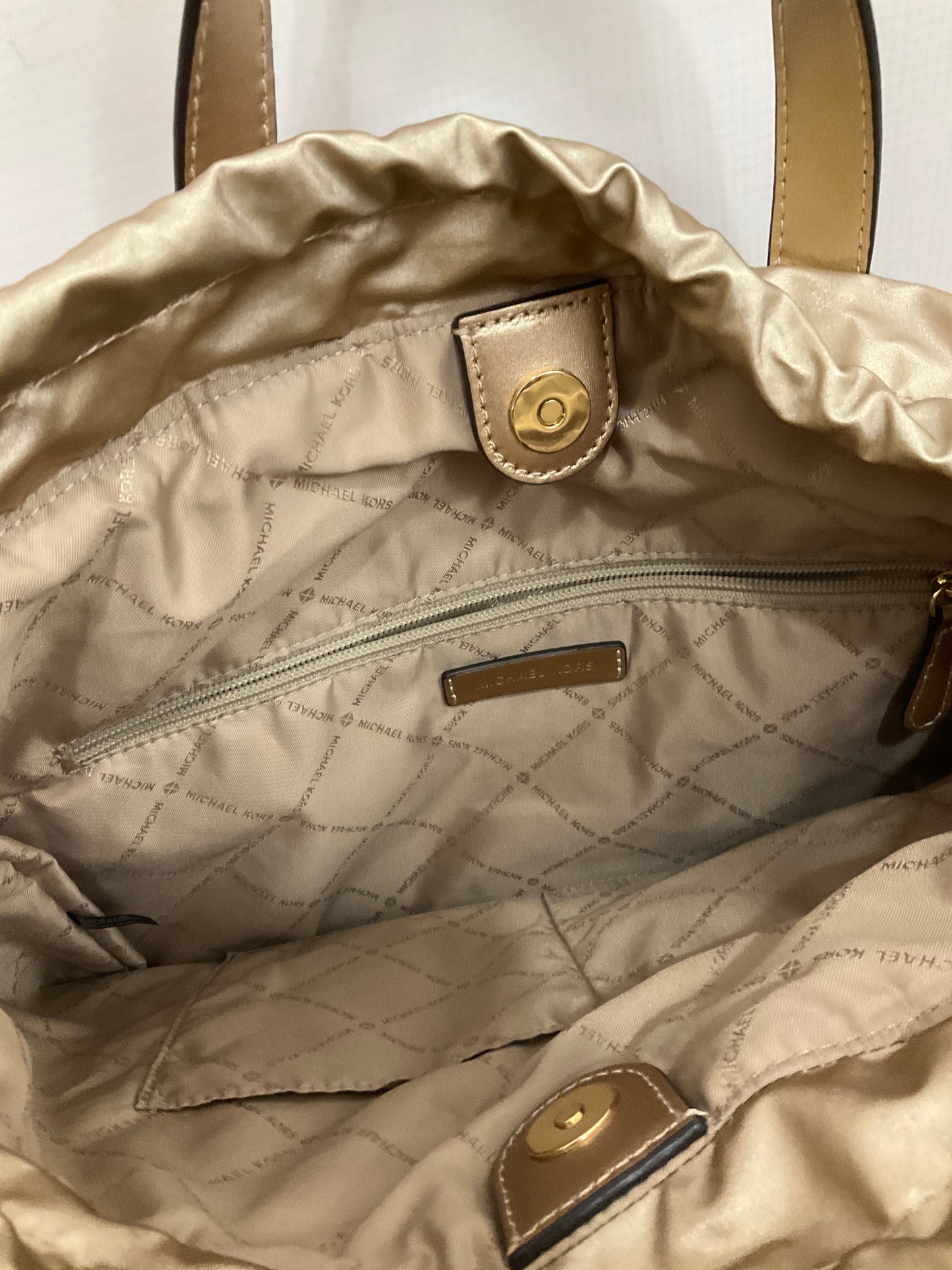 Backpack Designer By Michael Kors Size: Large