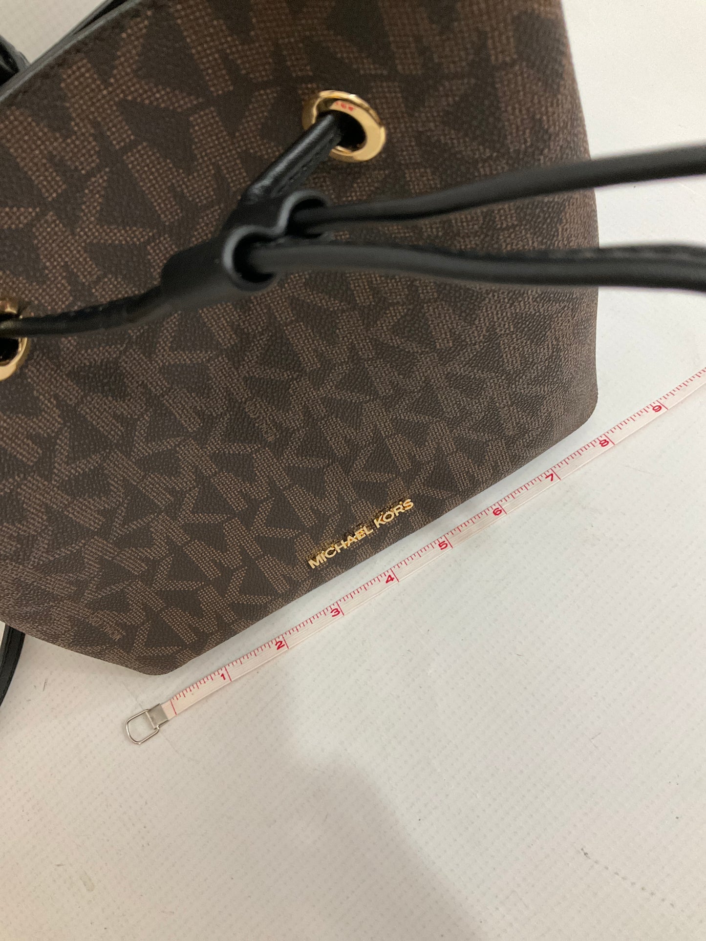 Handbag Designer By Michael Kors Size: Medium