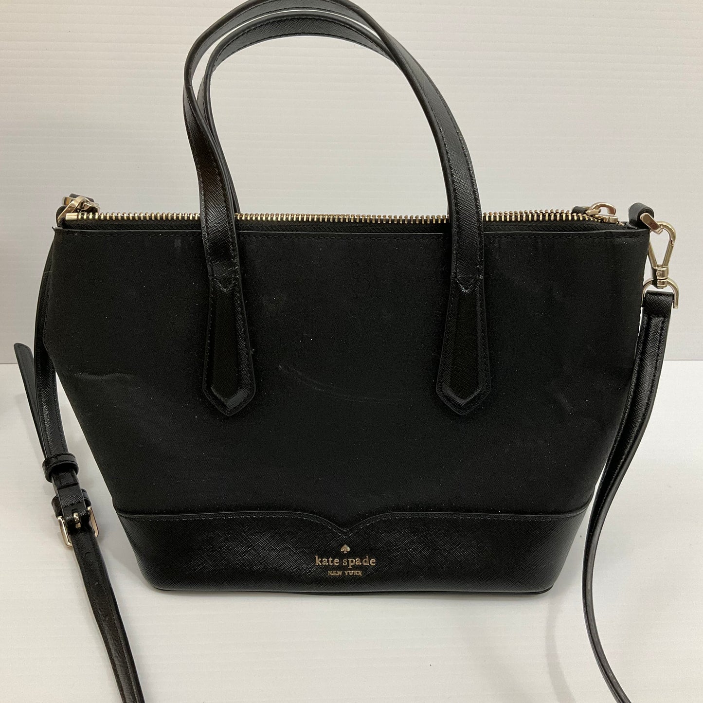 Crossbody Designer By Kate Spade Size: Small