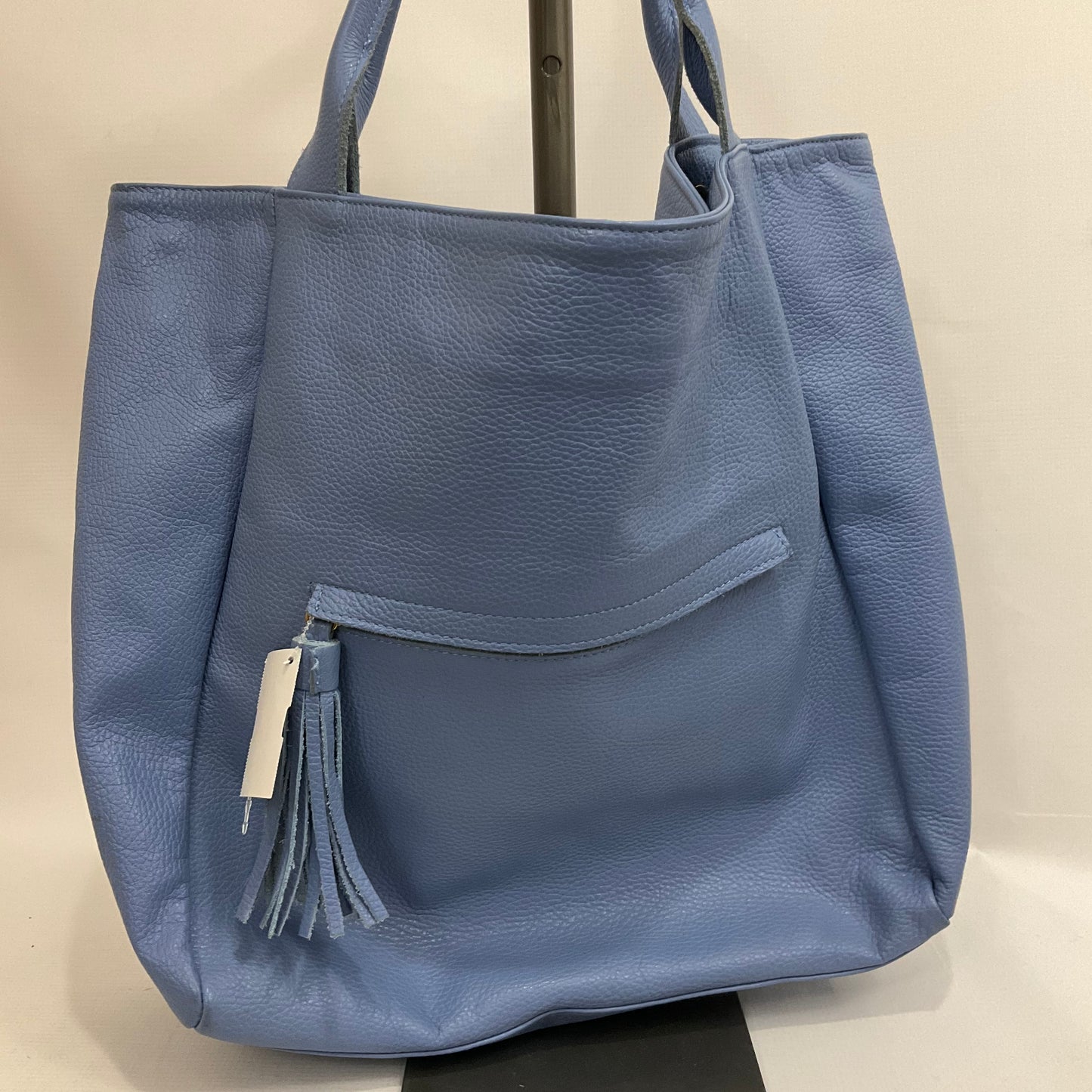 Handbag By Cmb Size: Large