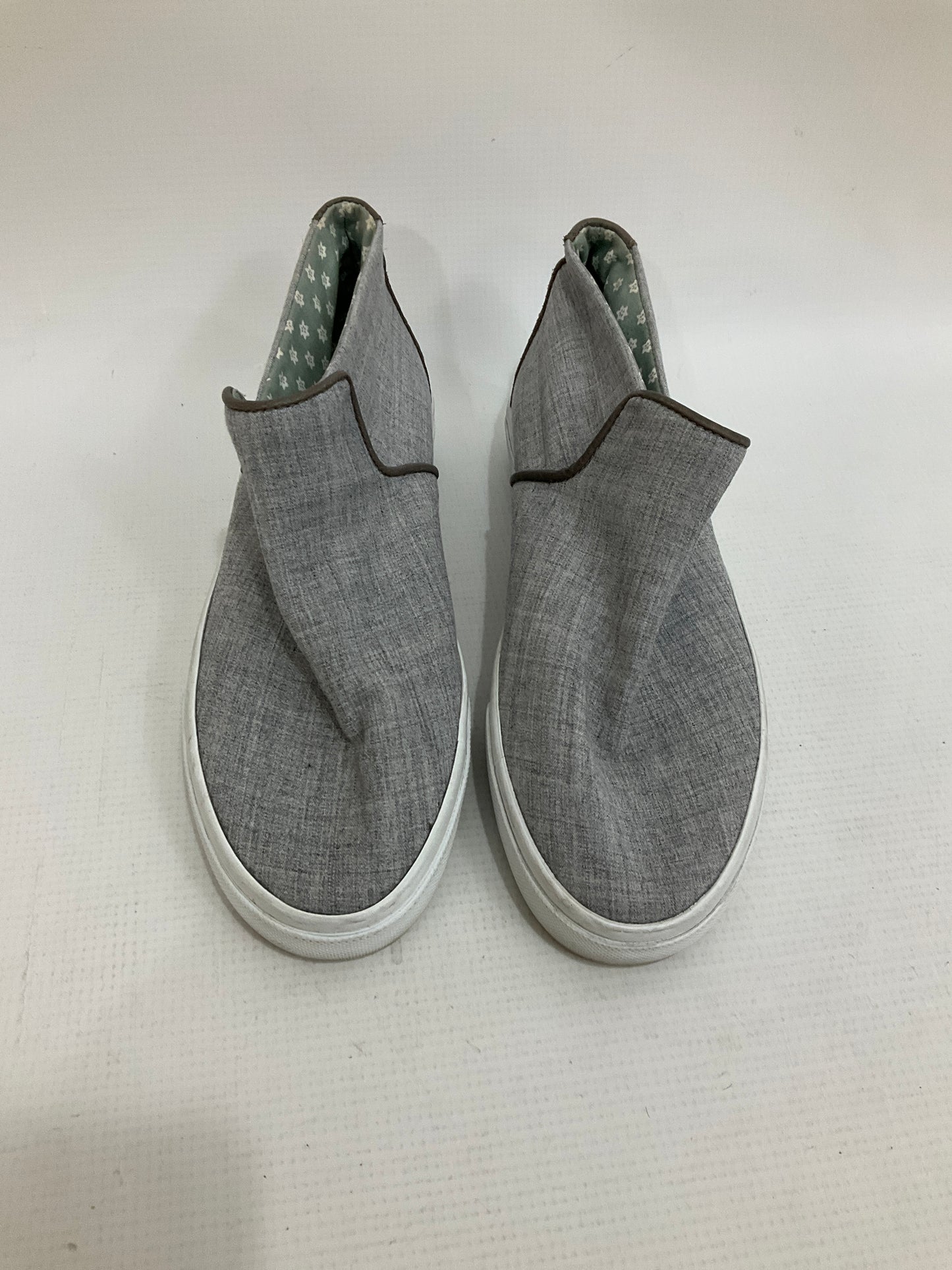 Shoes Sneakers By Love Size: 6