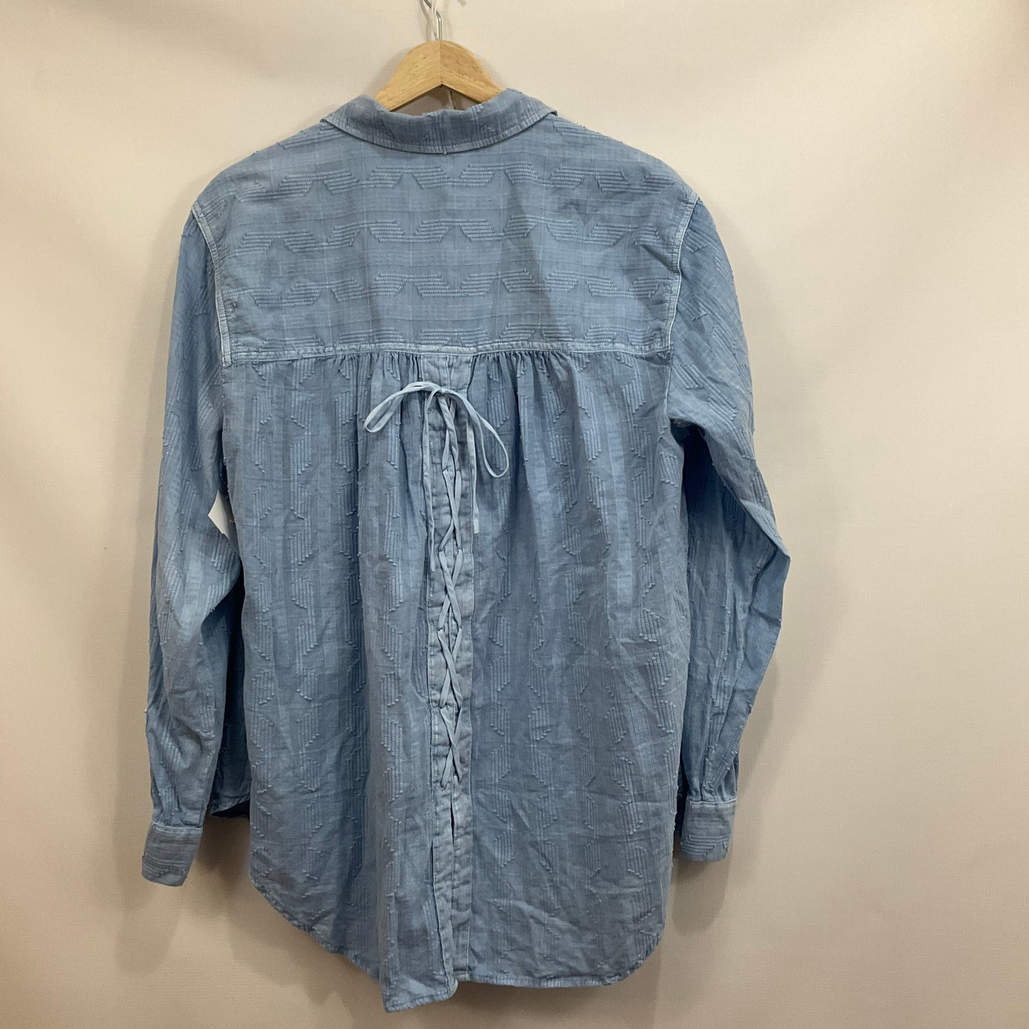 Top Long Sleeve By Pilcro Size: L