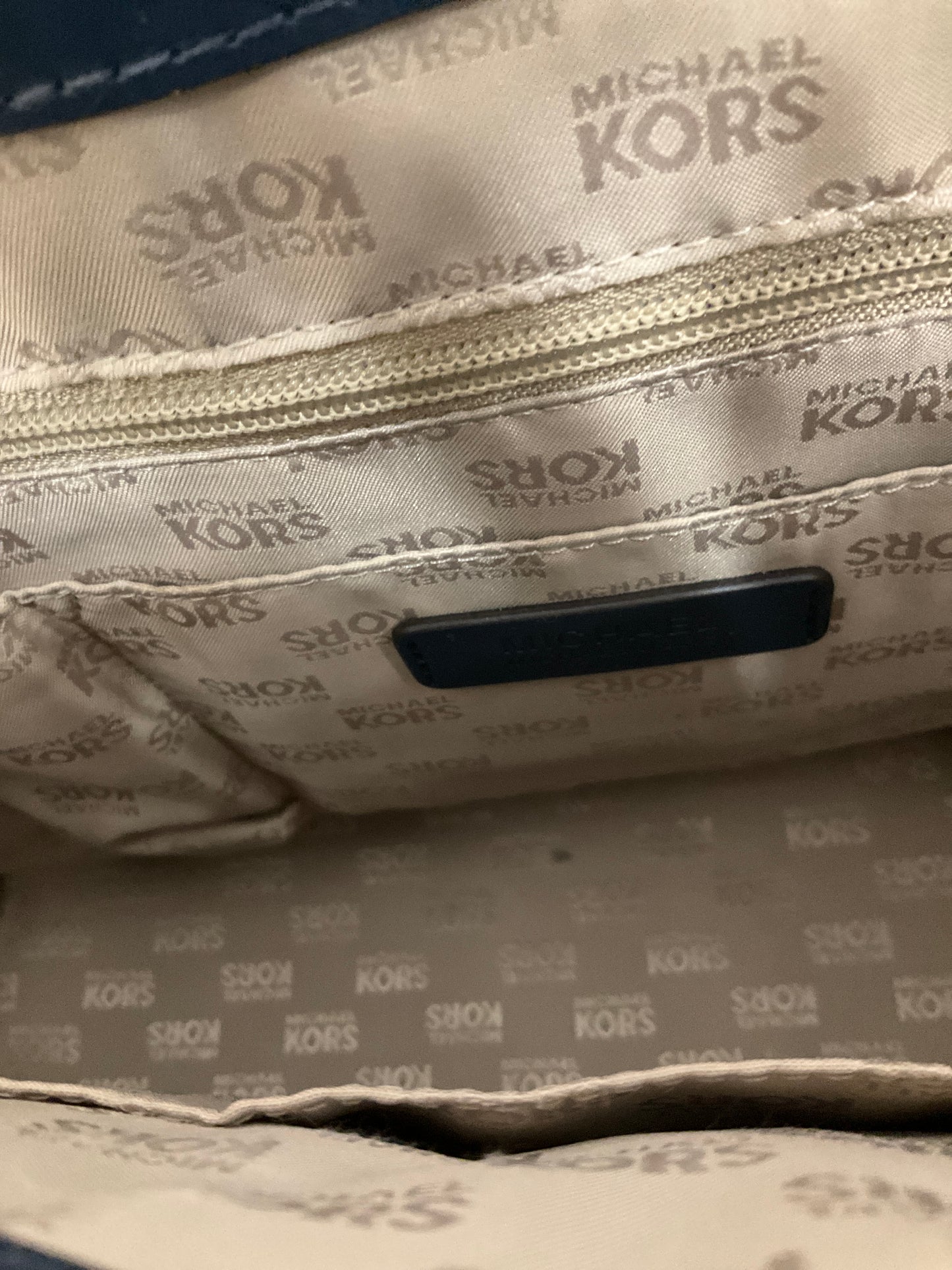 Handbag Designer By Michael Kors Size: Medium
