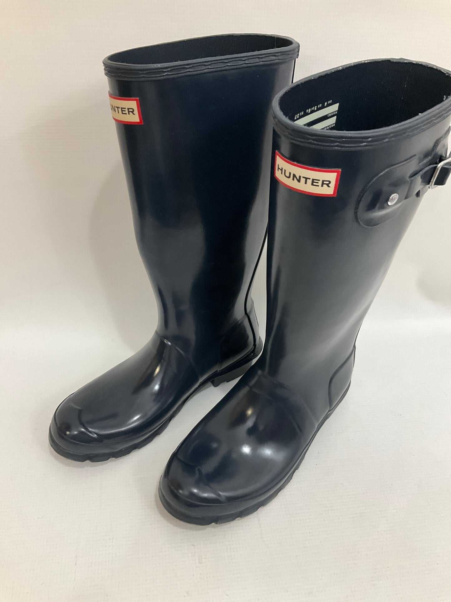 Boots Rain By Hunter Size: 6