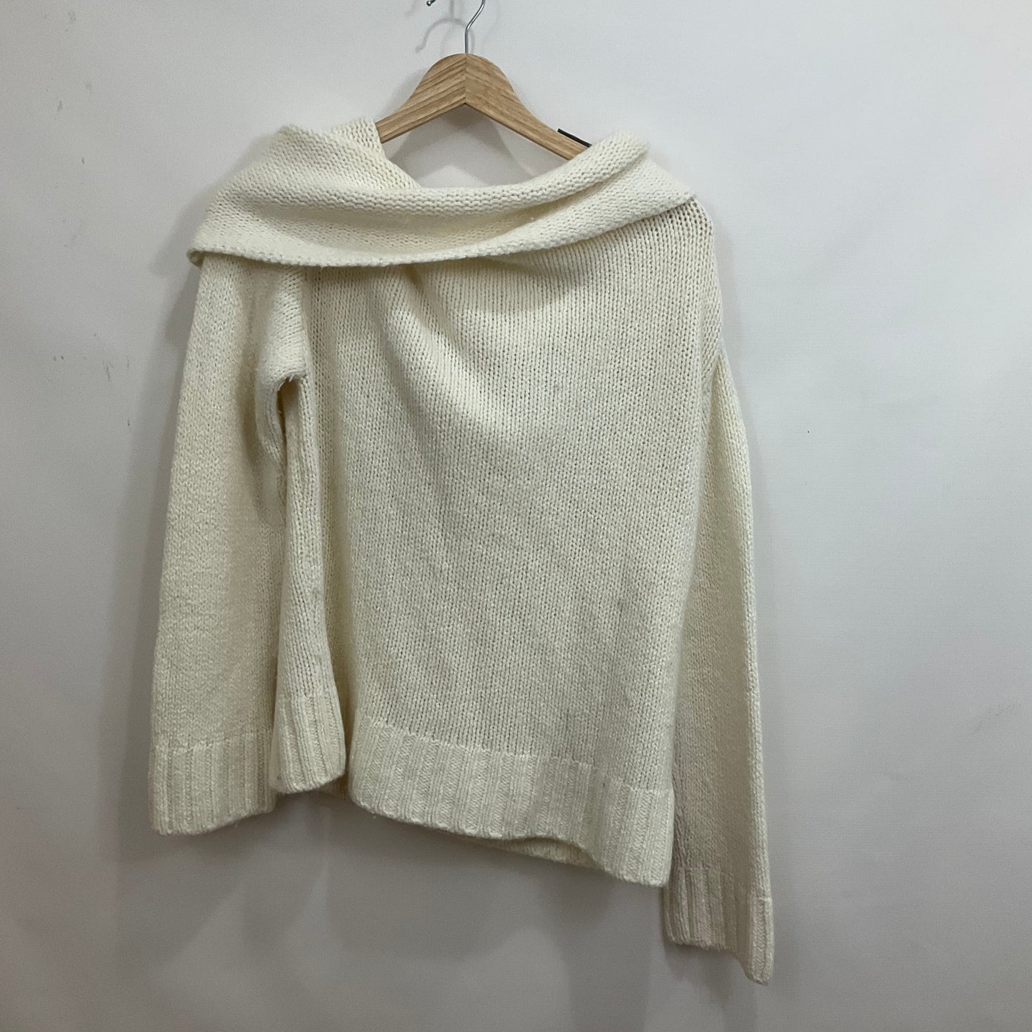Sweater By Anthropologie Size: L