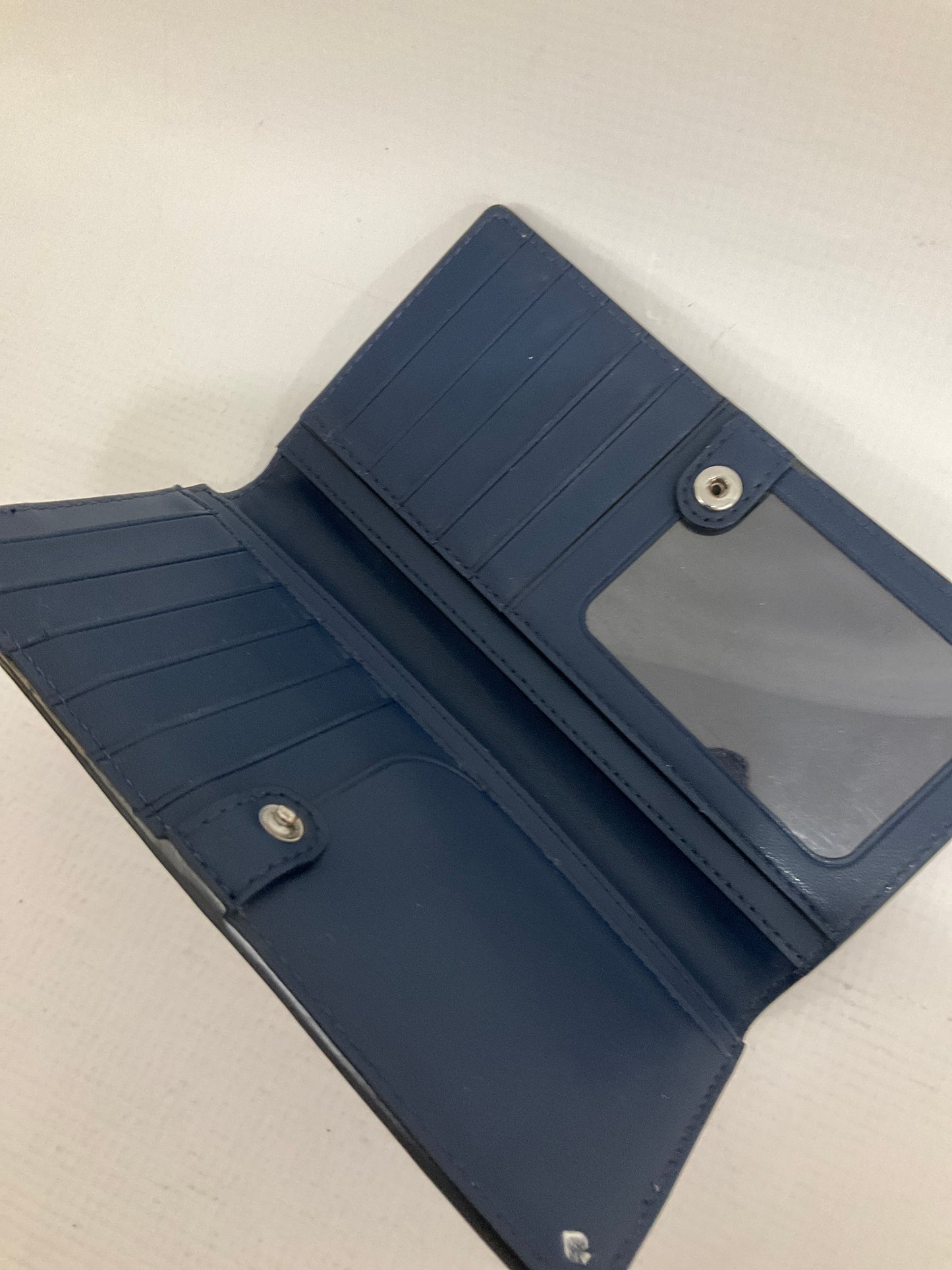 Wallet Designer By Kate Spade Size: Medium