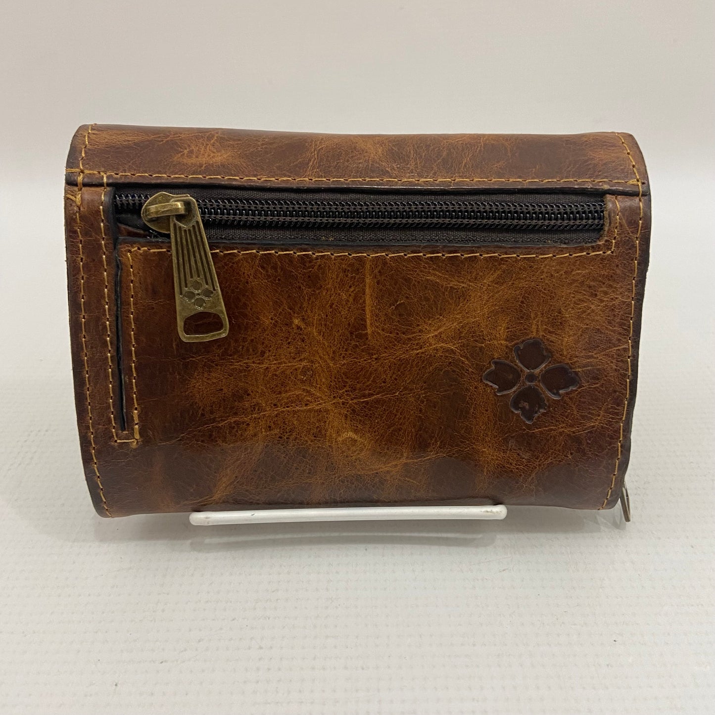 Wallet Designer By Patricia Nash Size: Medium