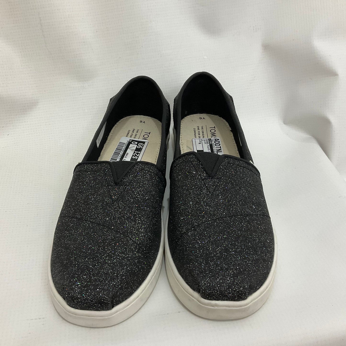 Shoes Flats Other By Toms Size: 6