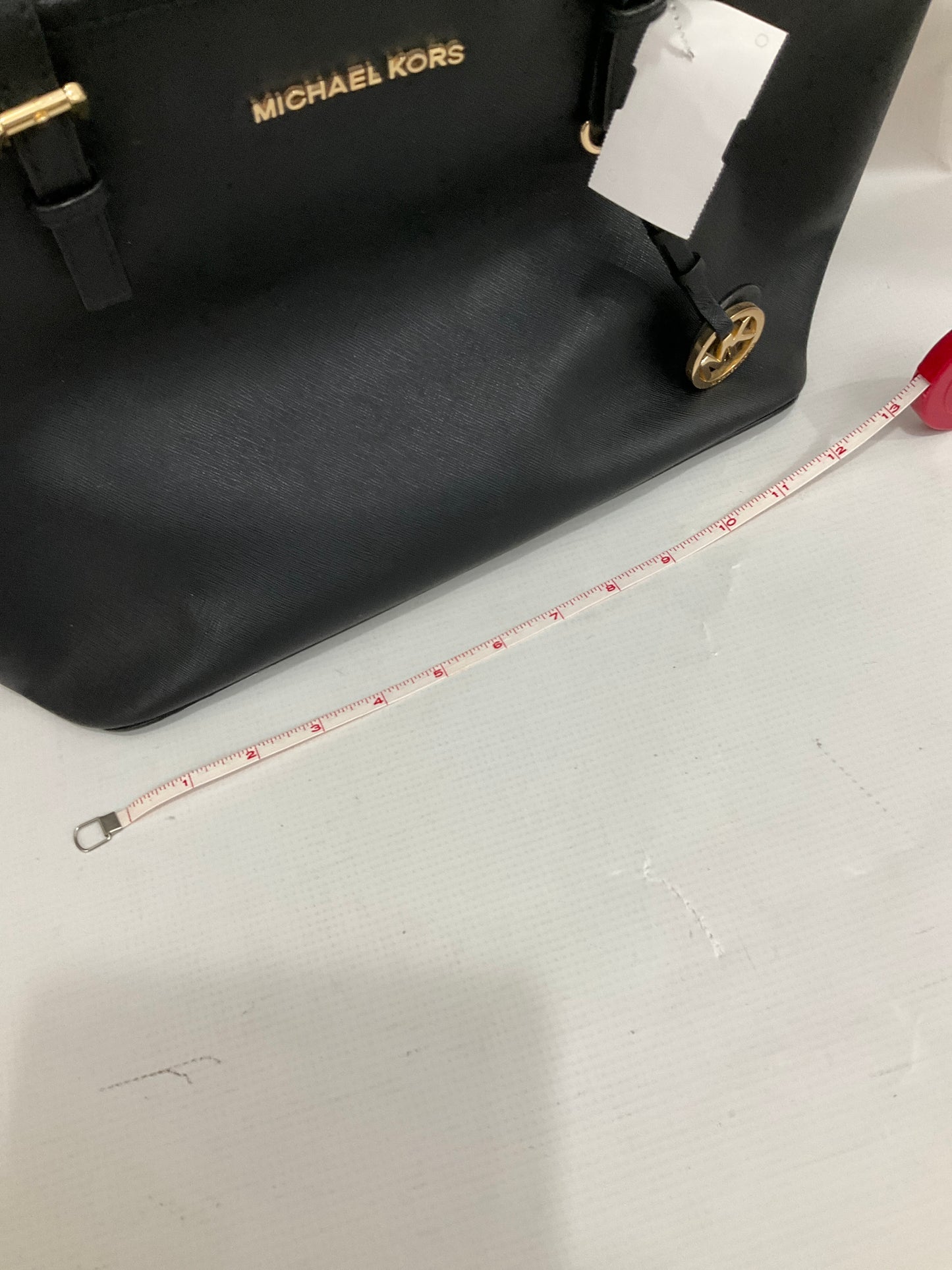 Handbag Designer By Michael Kors Size: Medium