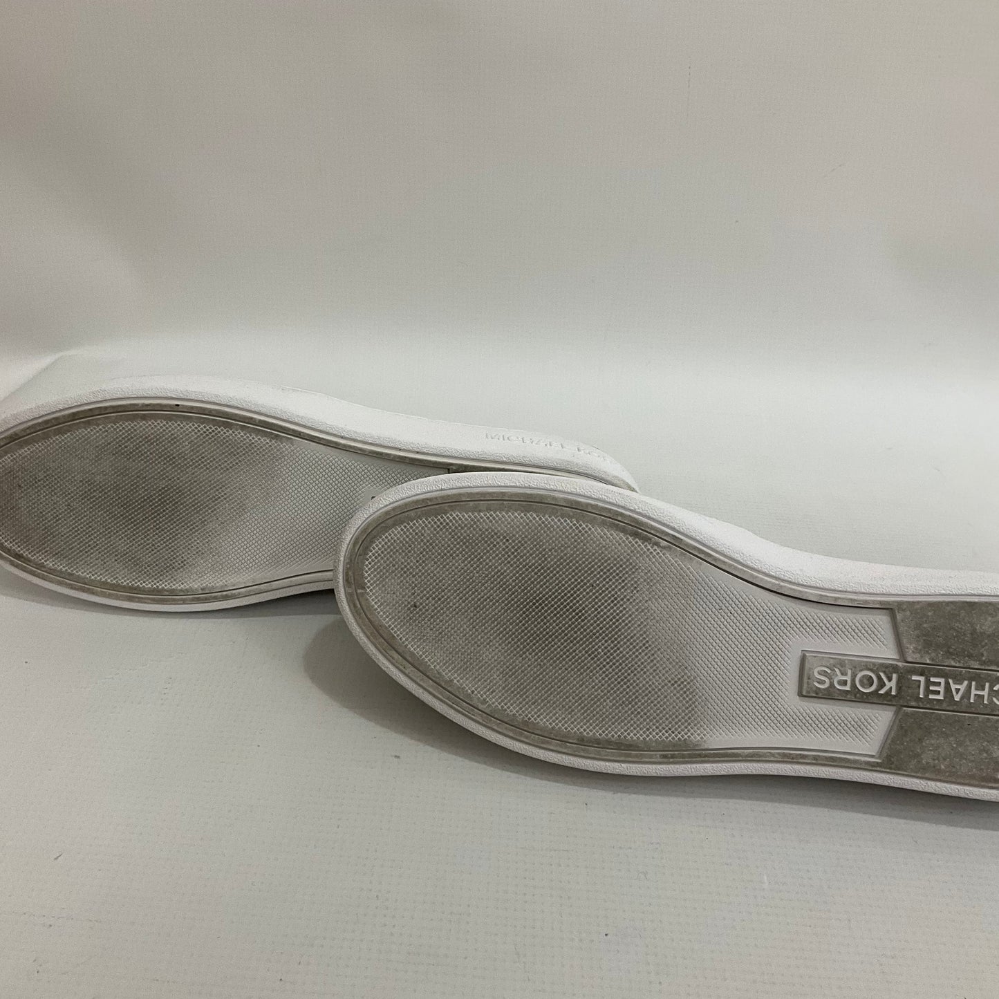 Shoes Sneakers By Michael Kors Size: 9.5