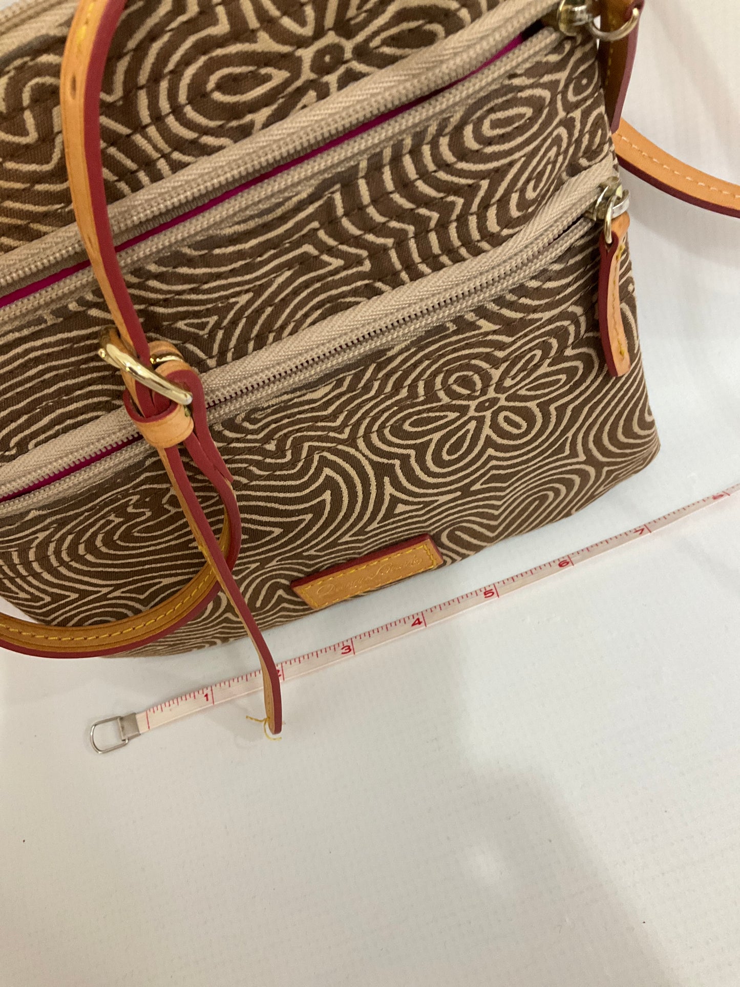 Crossbody Designer By Dooney And Bourke Size: Small