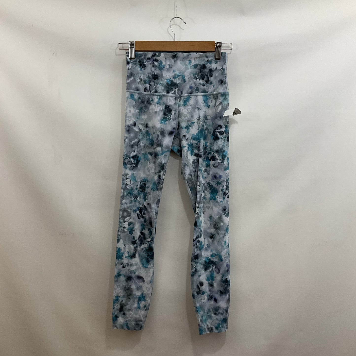 Athletic Leggings Capris By Lululemon In Multi-colored, Size: 4