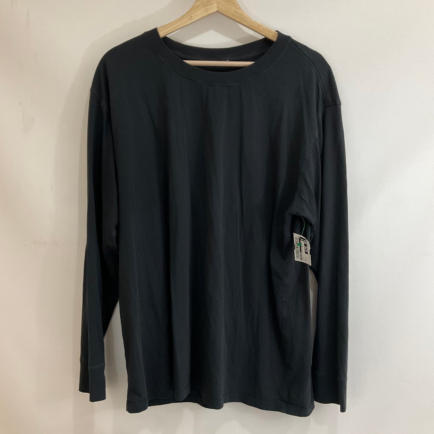 Athletic Top Long Sleeve Crewneck By Lululemon In Black, Size: 14