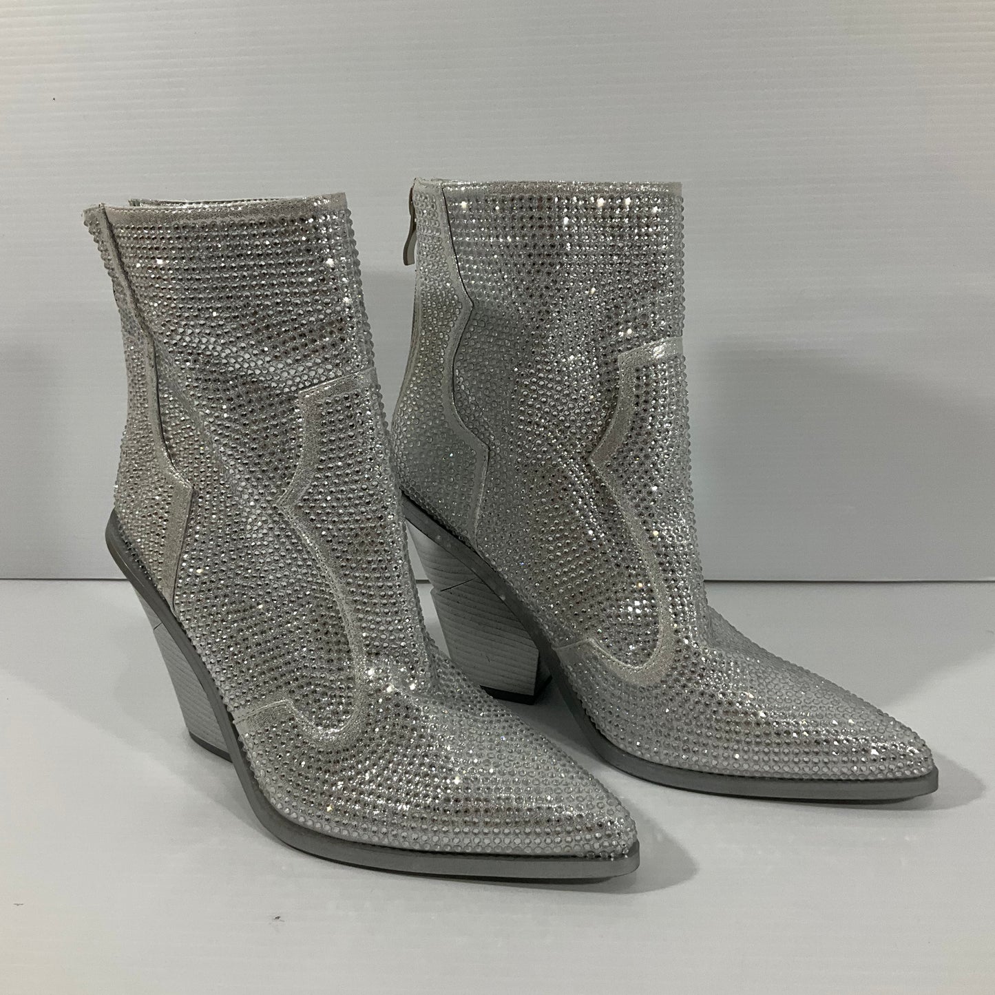 Boots Ankle Heels By Cmc In Silver, Size: 6