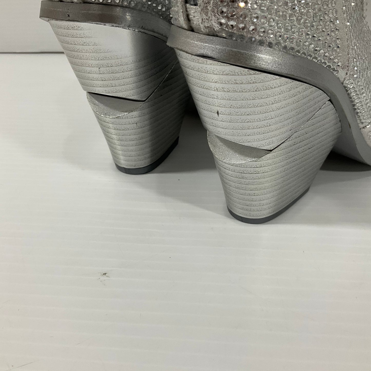 Boots Ankle Heels By Cmc In Silver, Size: 6