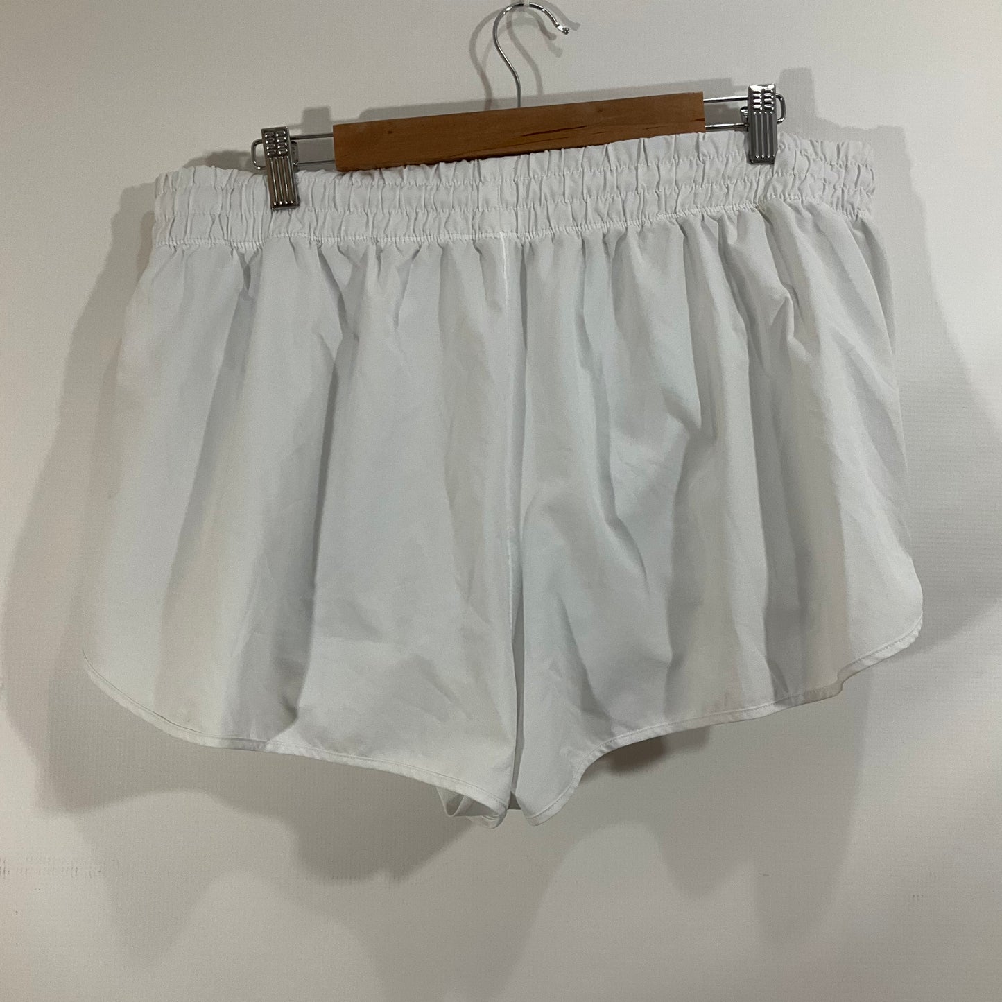 Athletic Shorts By Aerie In White, Size: Xl