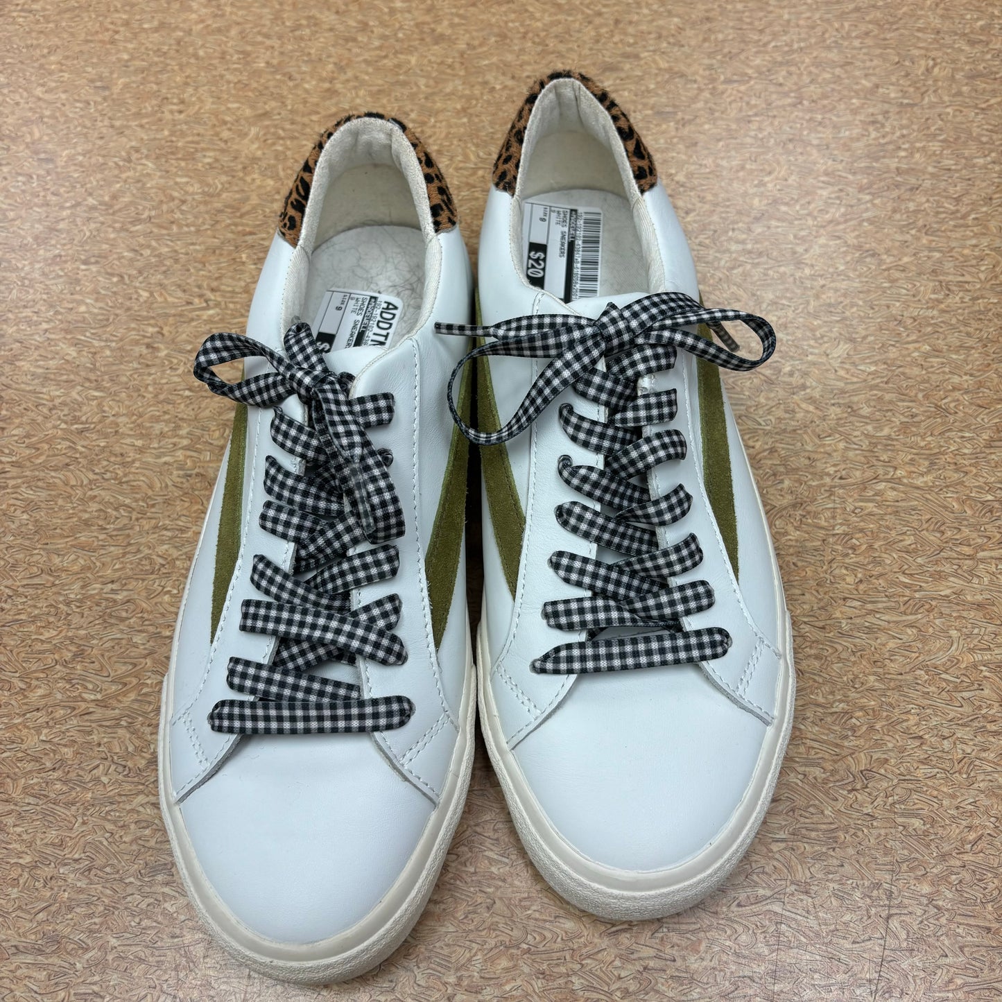 Shoes Sneakers By Madewell In White, Size: 9