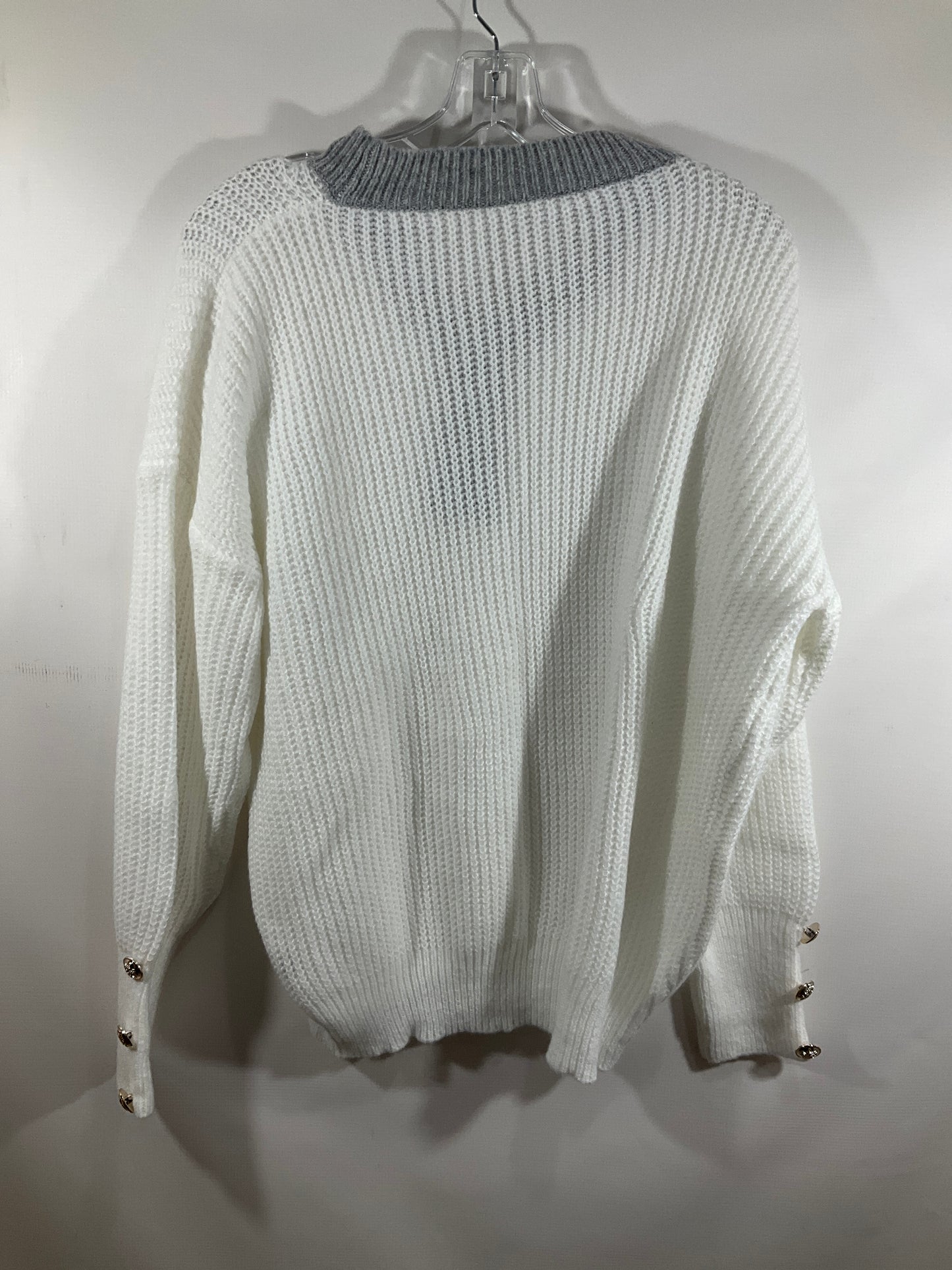 Sweater By Clothes Mentor In White, Size: L