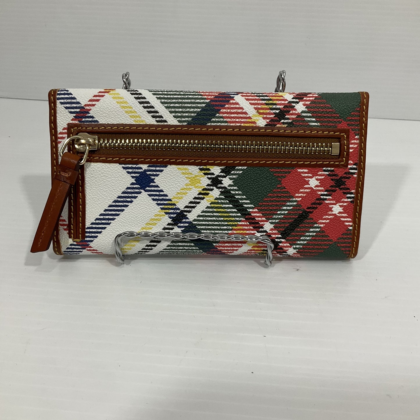 Wallet Designer By Dooney And Bourke  Size: Medium