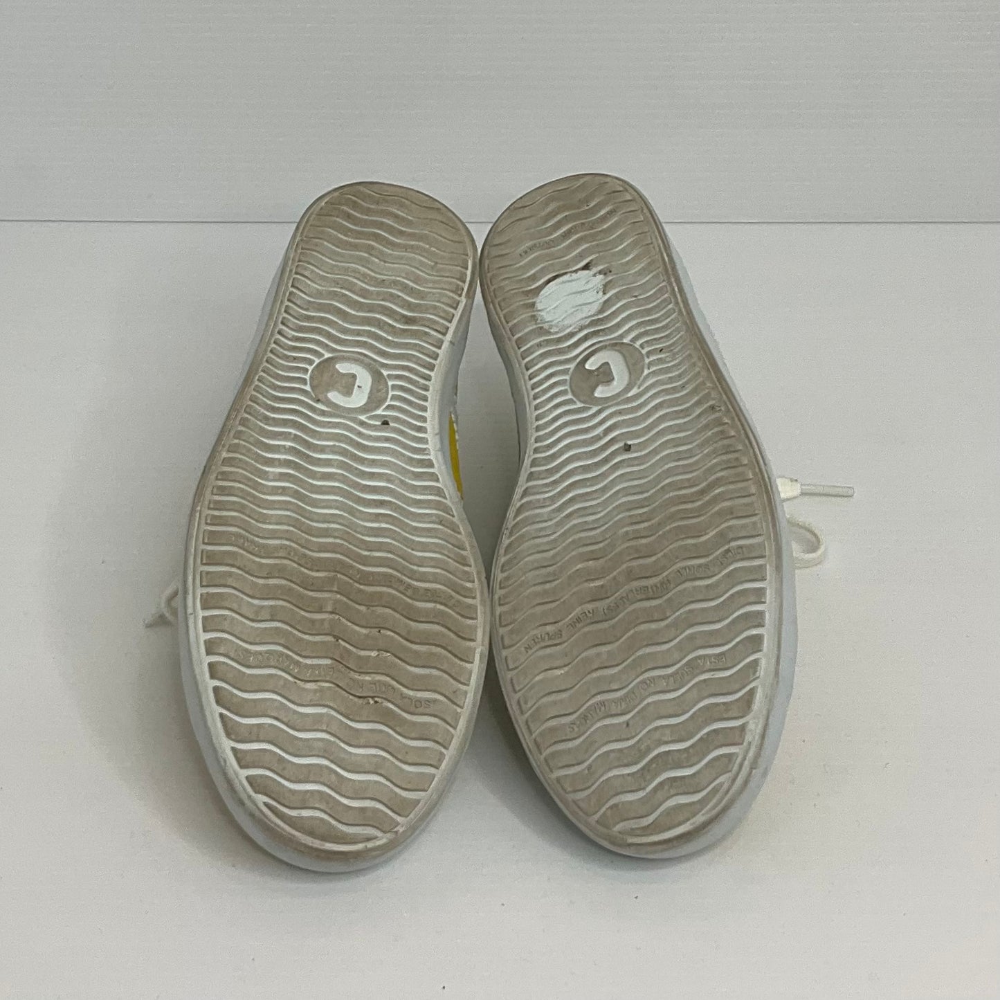 White & Yellow Shoes Sneakers Cma, Size 9.5