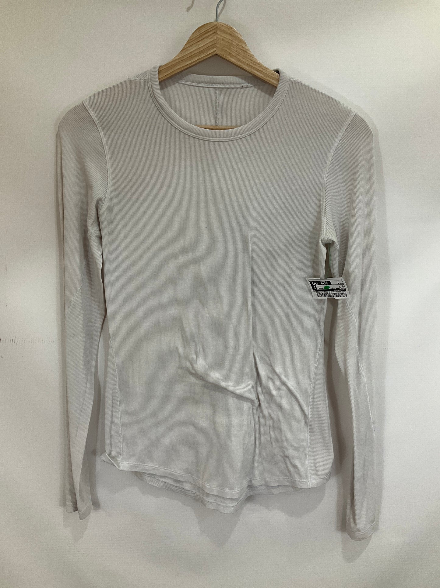 Athletic Top Long Sleeve Crewneck By Lululemon In White, Size: 4