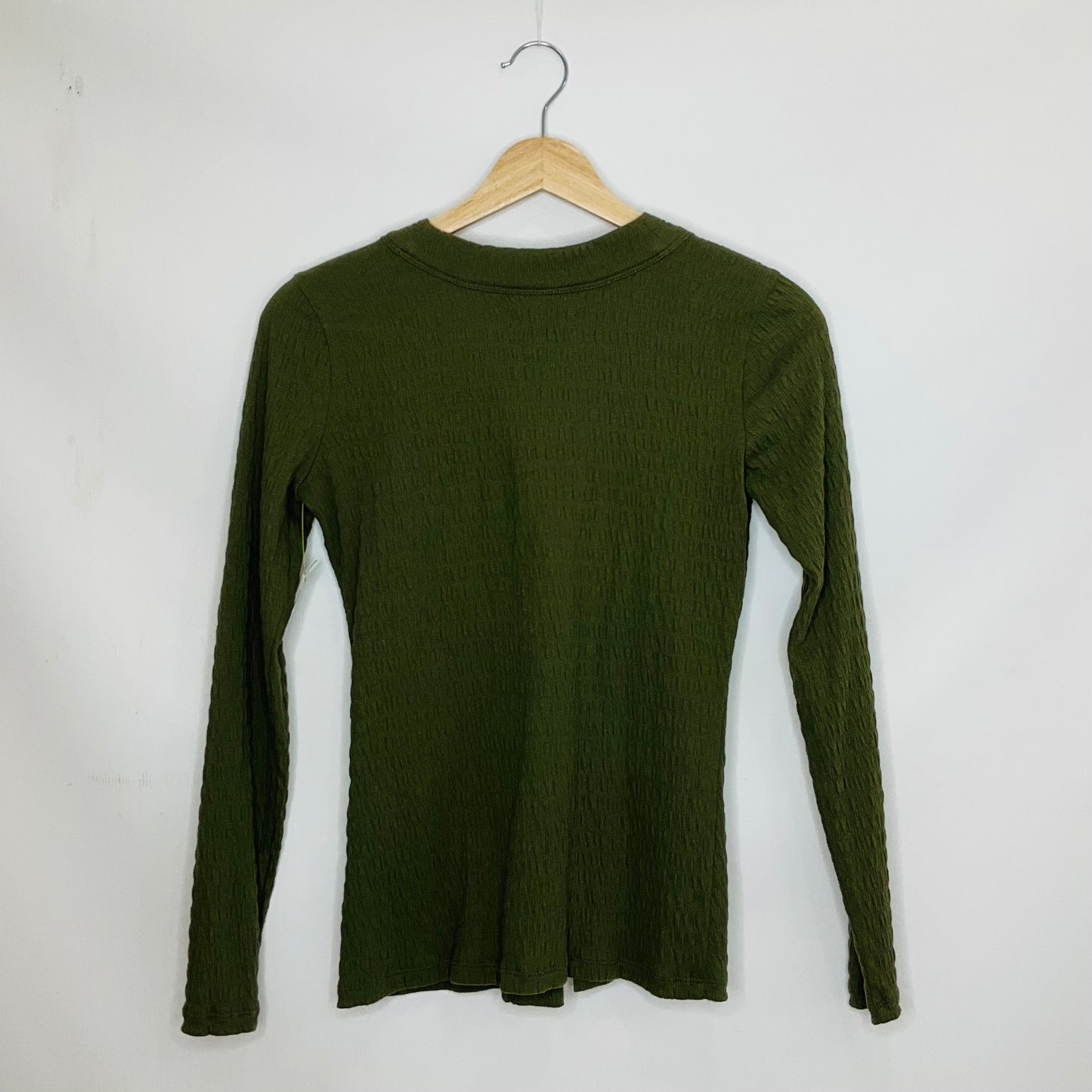 Top Long Sleeve By Madewell In Green, Size: Xs