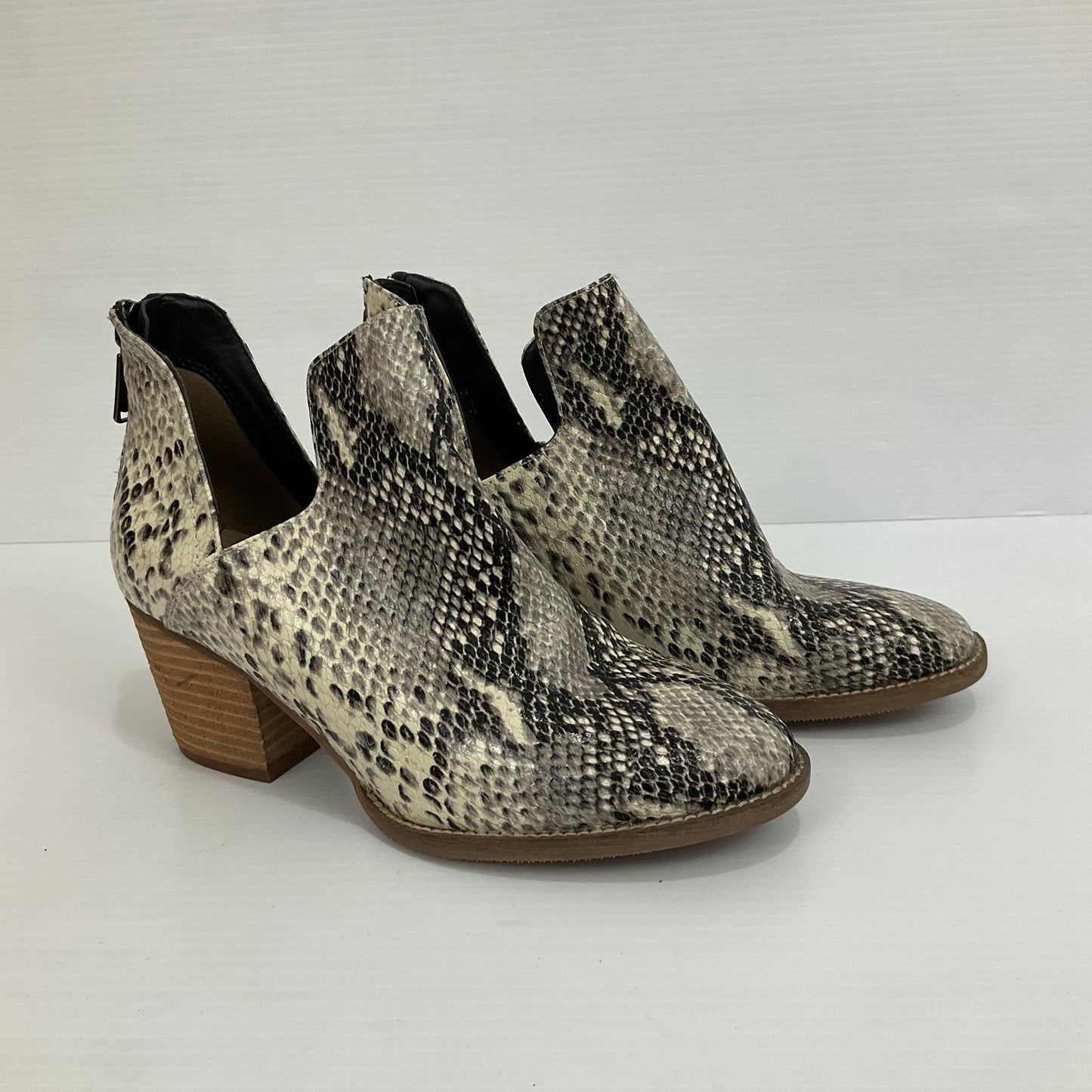 Boots Ankle Heels By Blondo In Snakeskin Print, Size: 7.5