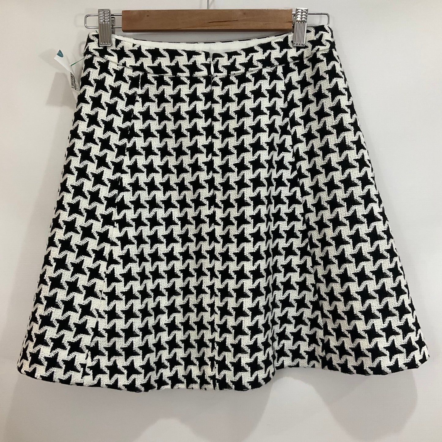 Skirt Mini & Short By Loft In Plaid Pattern, Size: M