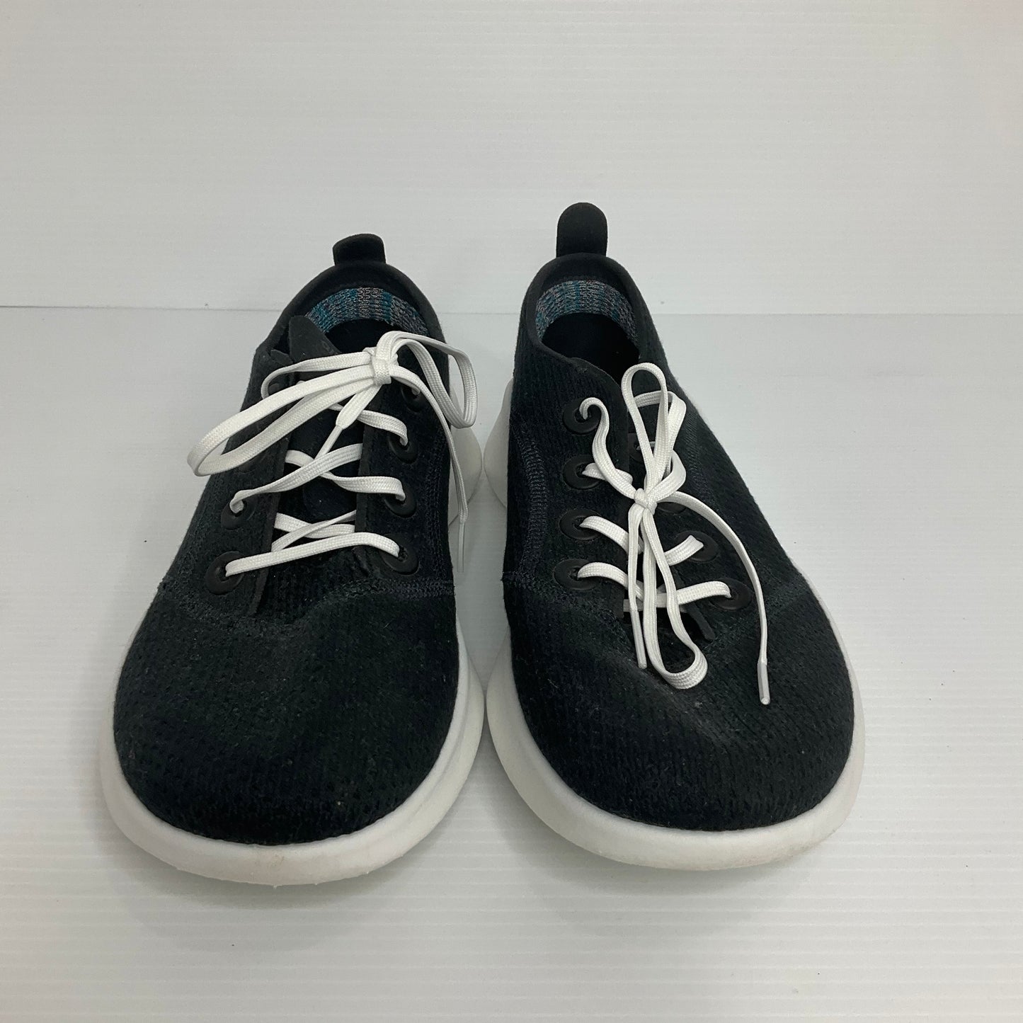 Black Shoes Sneakers Cmb, Size 11