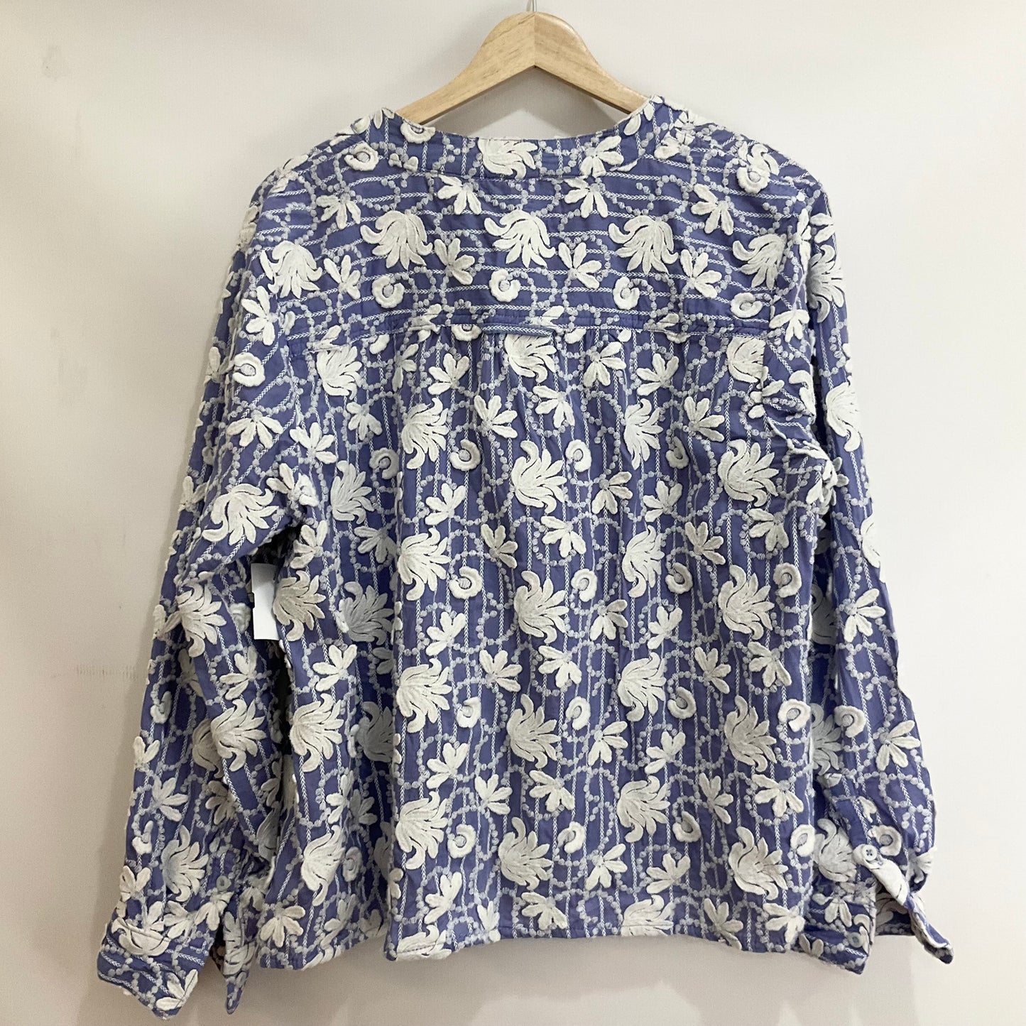 Blue & White Top Long Sleeve Pilcro, Size M