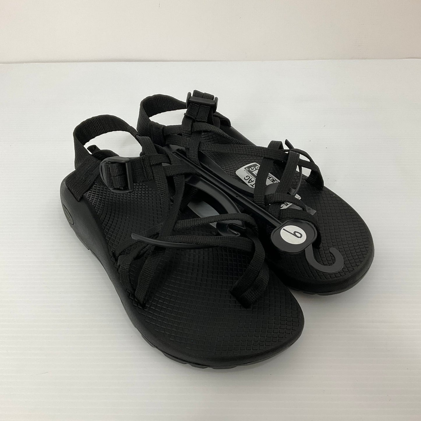 Black Sandals Flats Chacos, Size 9