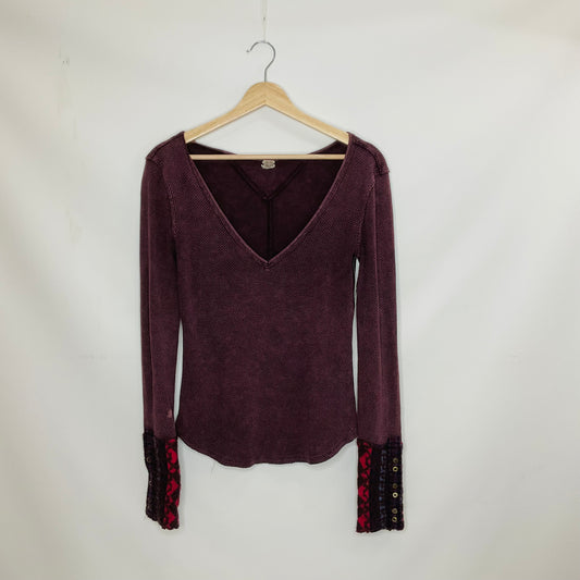 Top Long Sleeve By We The Free In Purple, Size: S