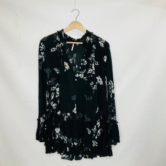 Top Long Sleeve By Free People In Floral Print, Size: S