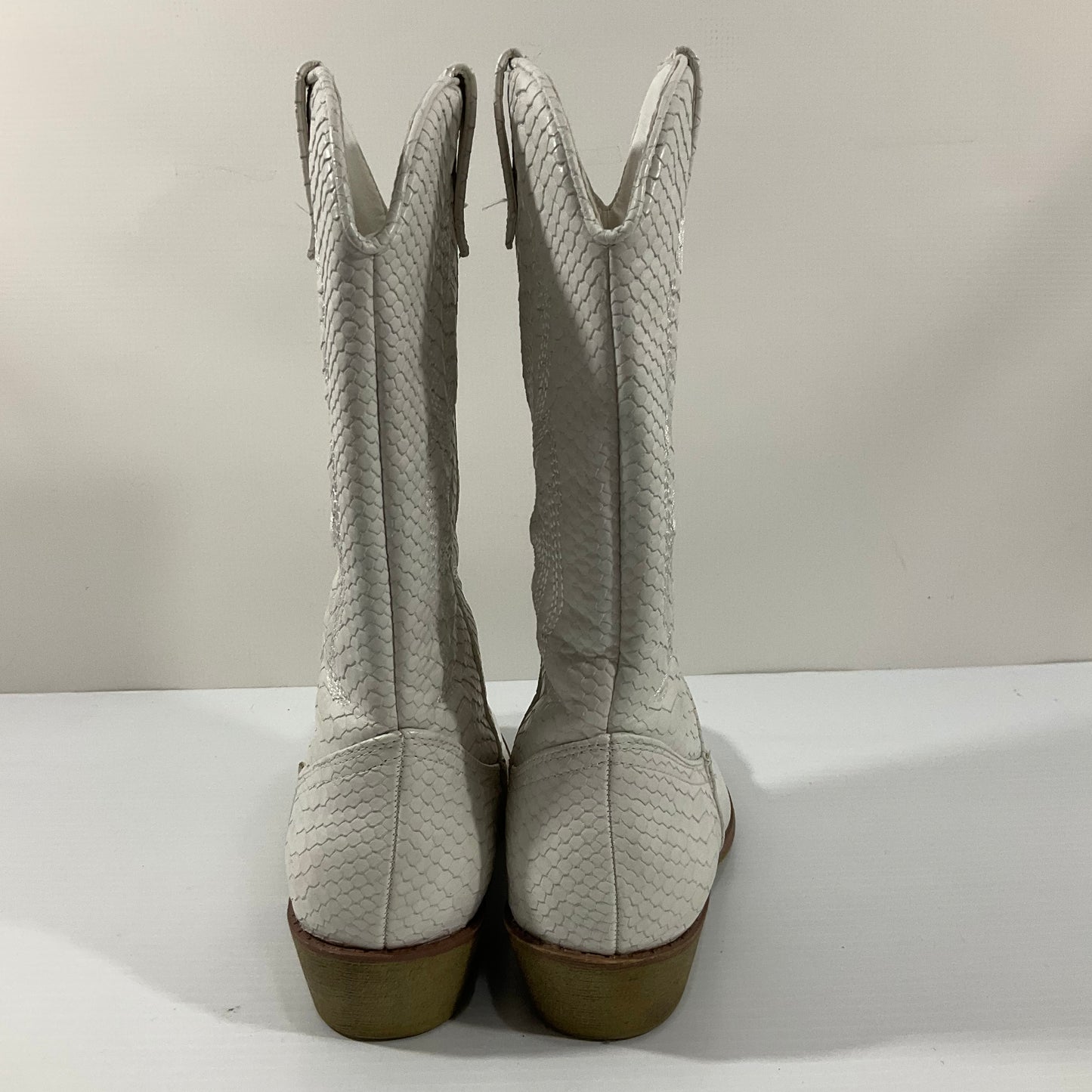 Boots Mid-calf Heels By Matisse In White, Size: 6