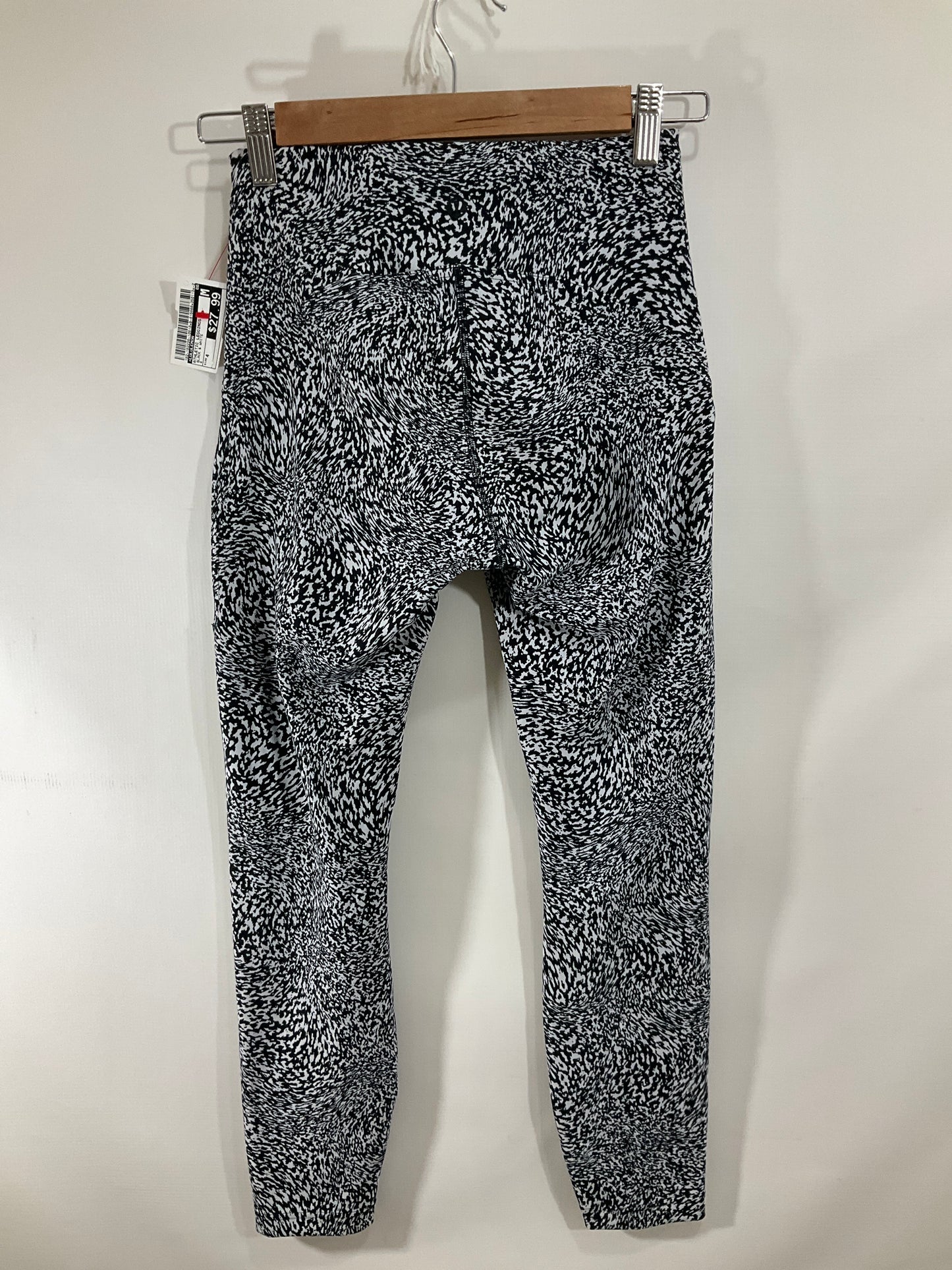 Athletic Leggings By Lululemon In Black & White, Size: 4