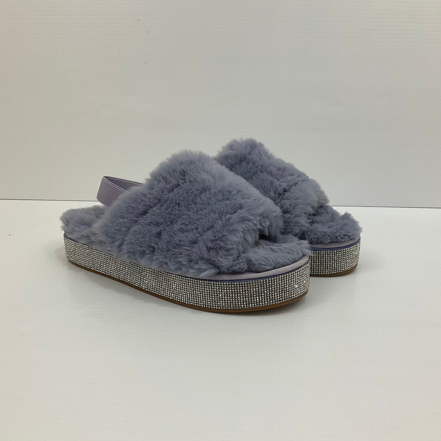 Slippers By Clothes Mentor  Size: 10