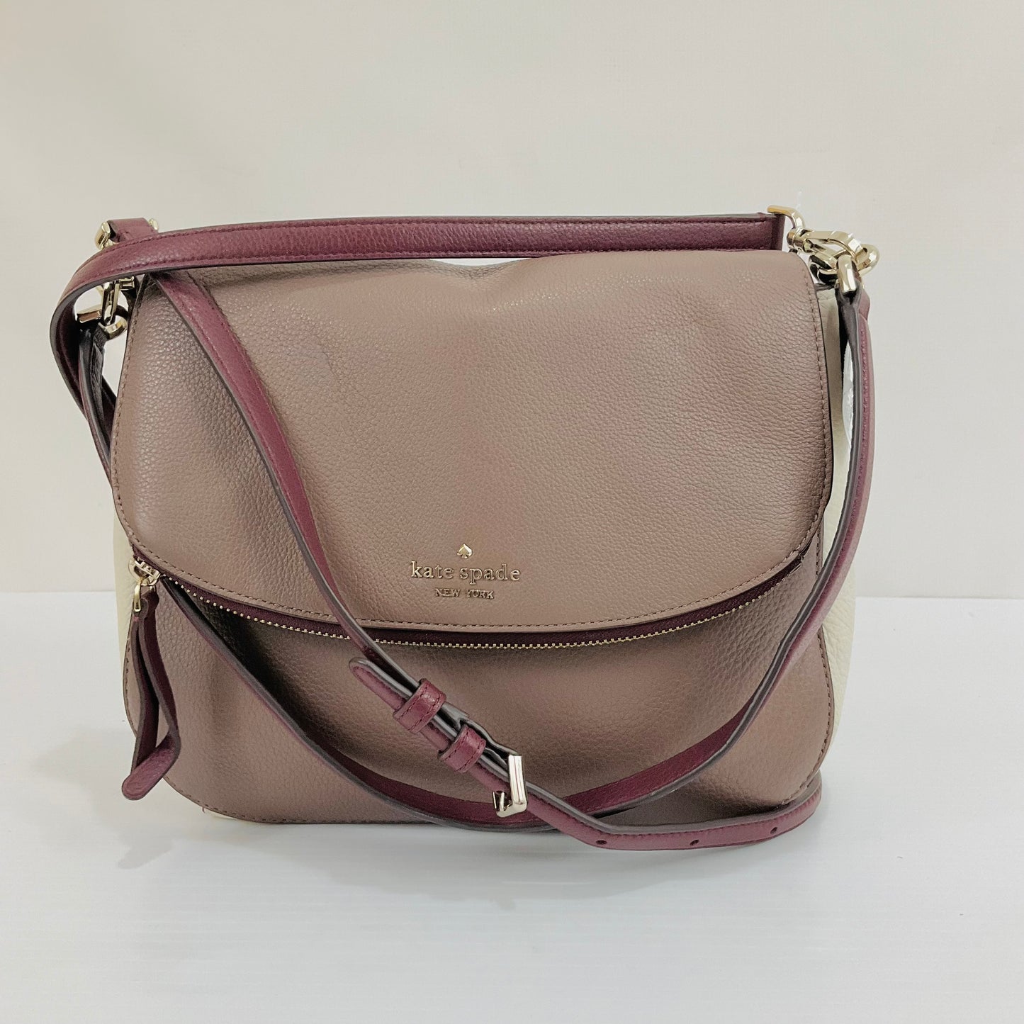 Crossbody Designer By Kate Spade, Size: Medium